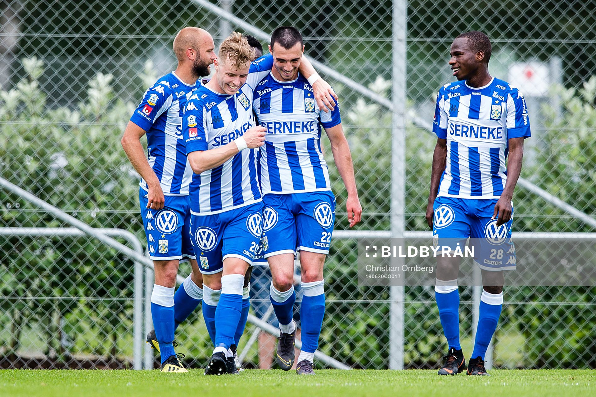 IFK Göteborgs Victor Wernersson kramars om Giorgi
