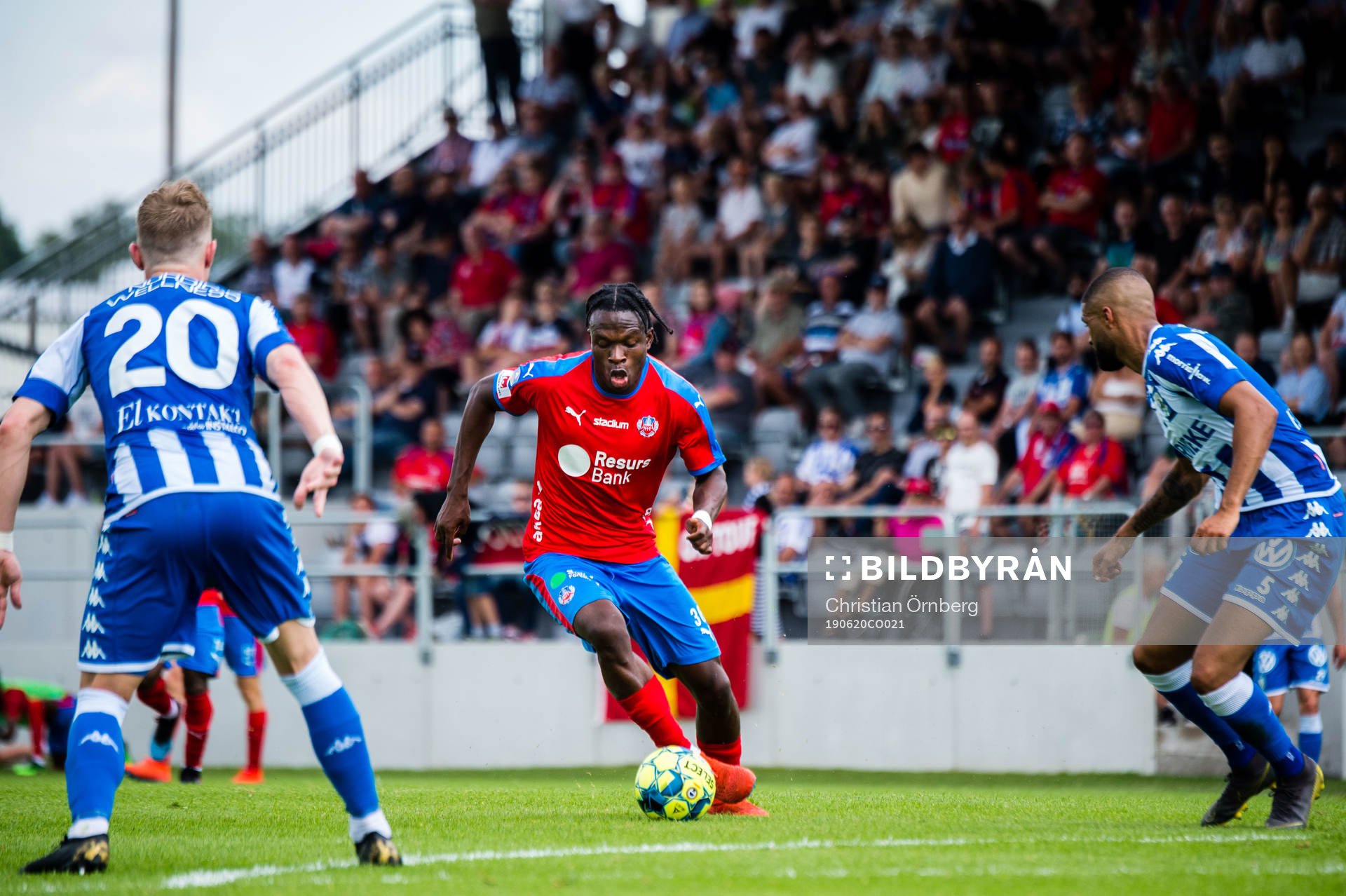 Helsingborgs Noel Mbo utmanar IFK Göteborgs Victor
