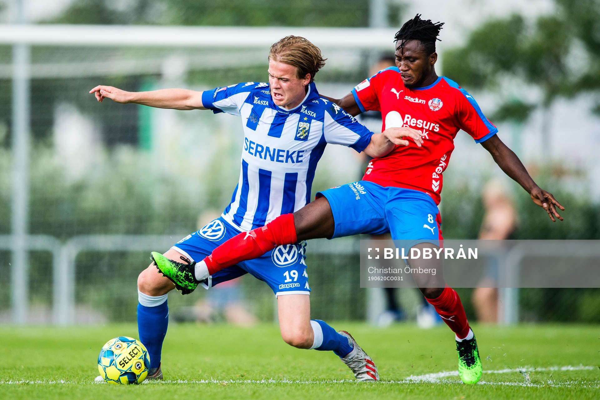 IFK Göteborgs August Erlingmark och Helsingborgs Mamudu