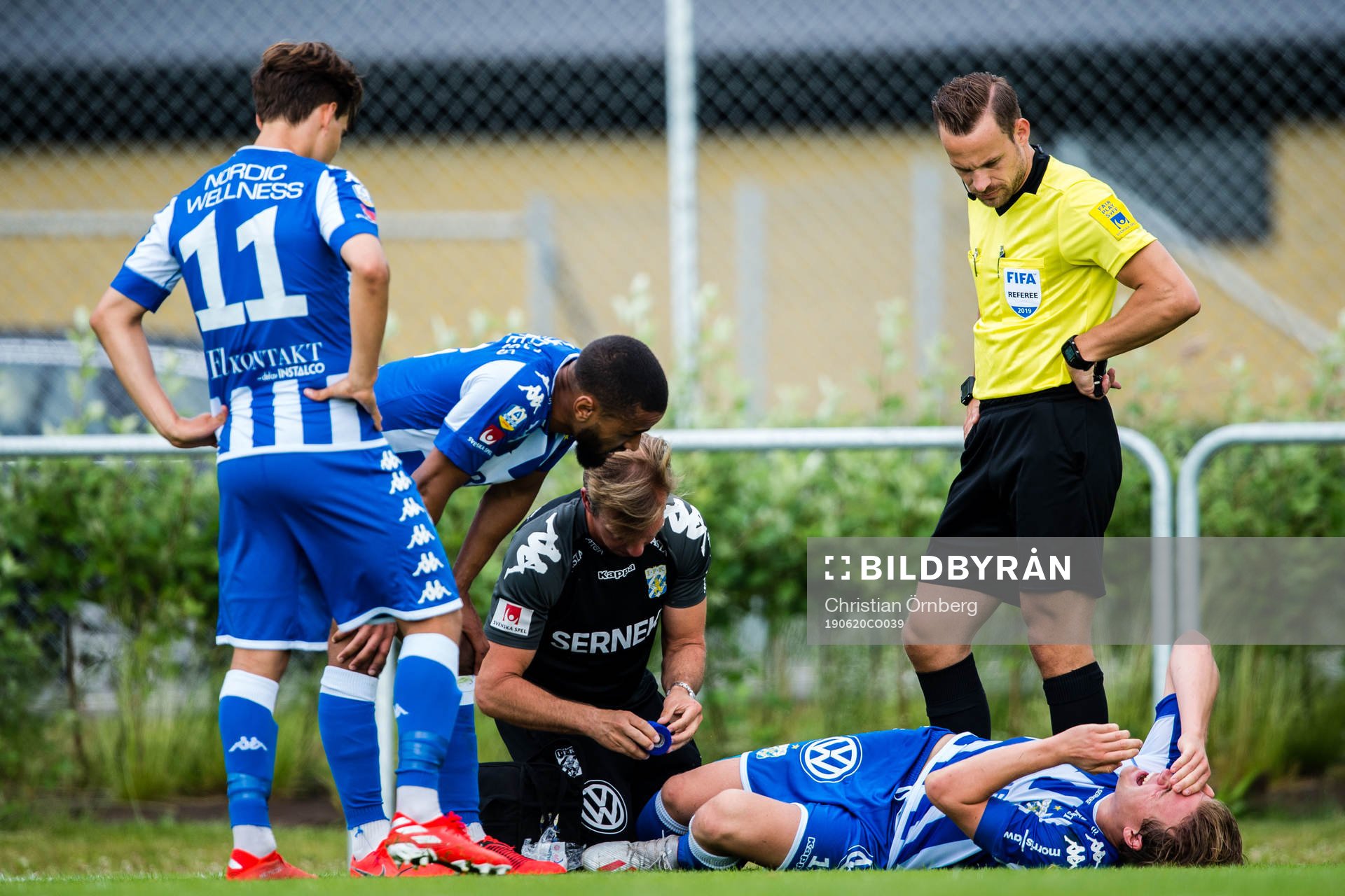 IFK Göteborgs August Erlingmark får behandling