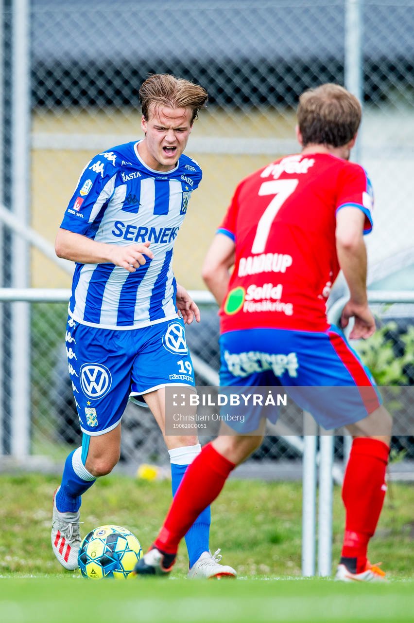 IFK Göteborgs August Erlingmark skadar sig
