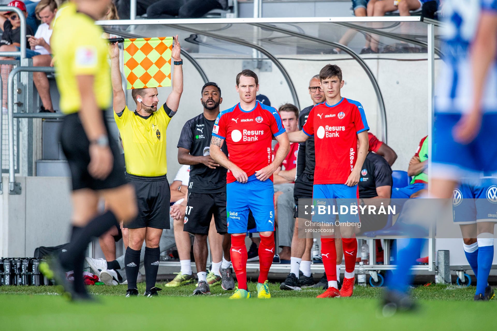 Helsingborgs Johan Persson och Armin Gigovic byts in