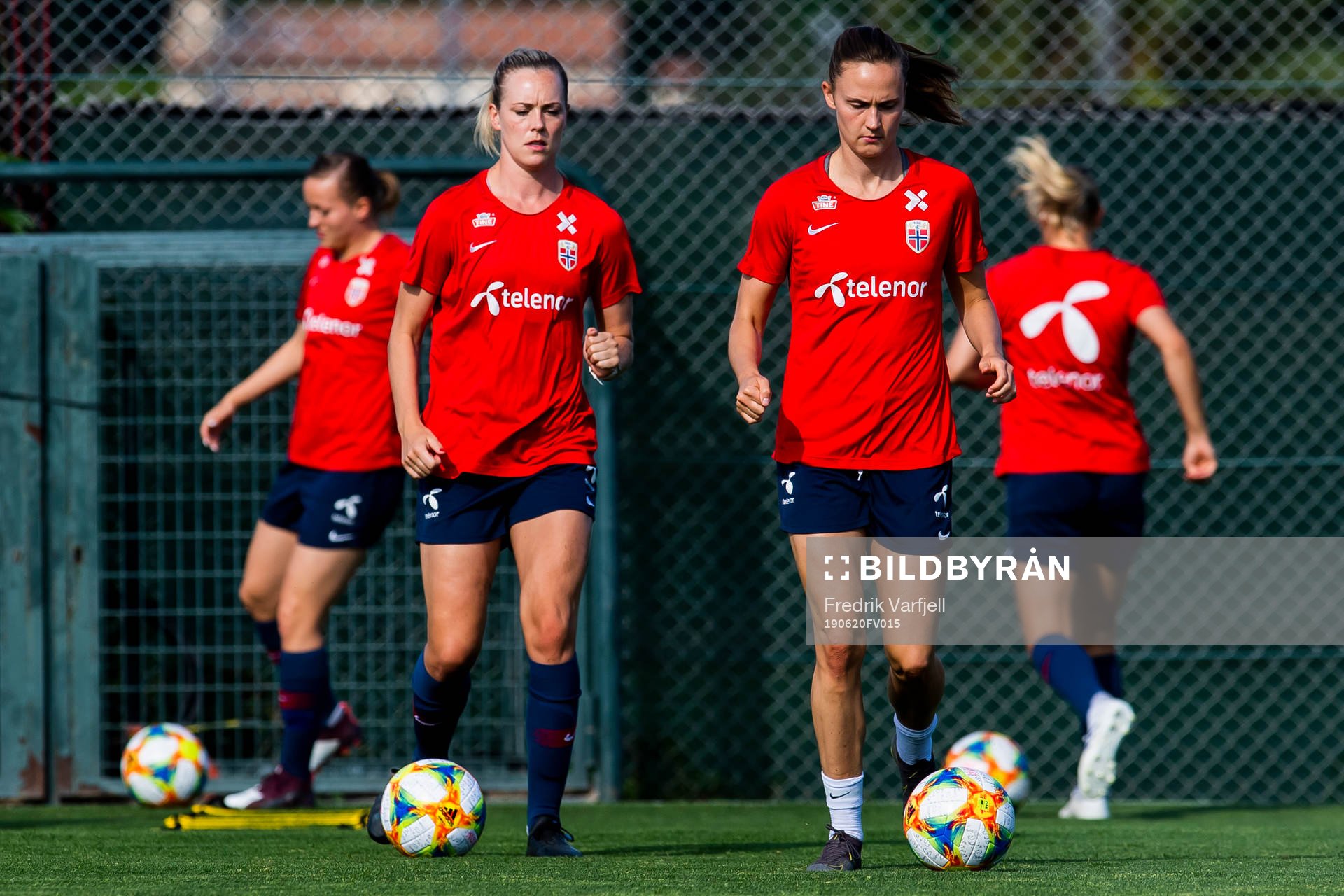 Stine Hovland and Caroline Graham Hansen of Norway