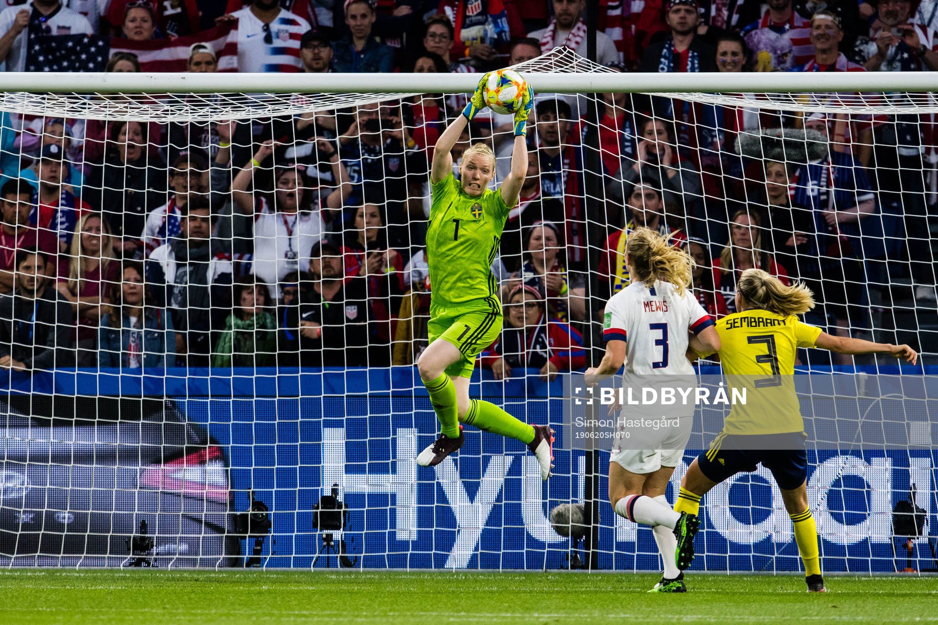 Goalkeeper Hedvig Lindahl of Sweden