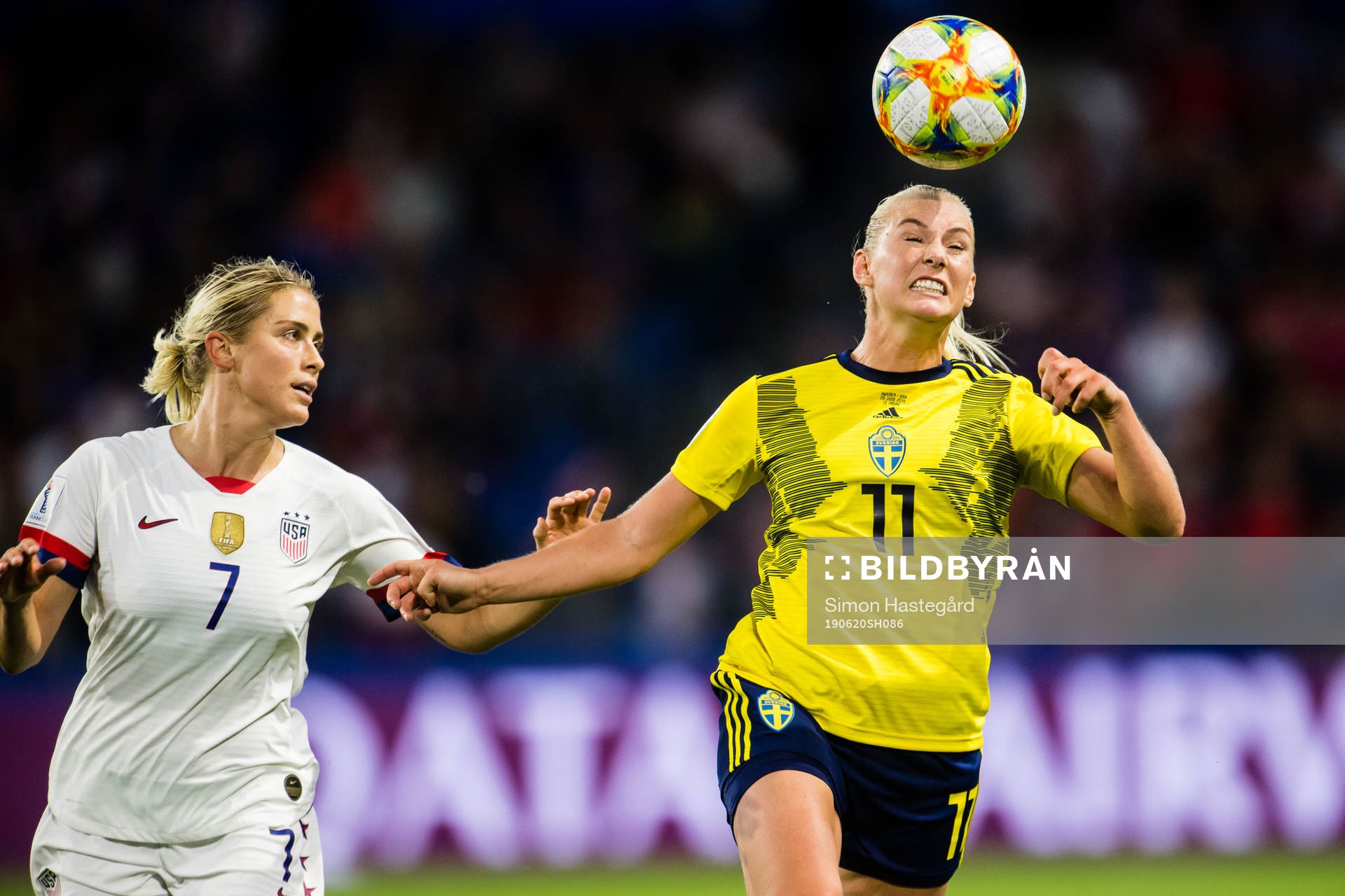 Abigail Dahlkemper of USA and Stina Blackstenius of Sweden during the FIFA Women's World Cup match between Sweden and USA on June 20, 2019 in Le Havre.