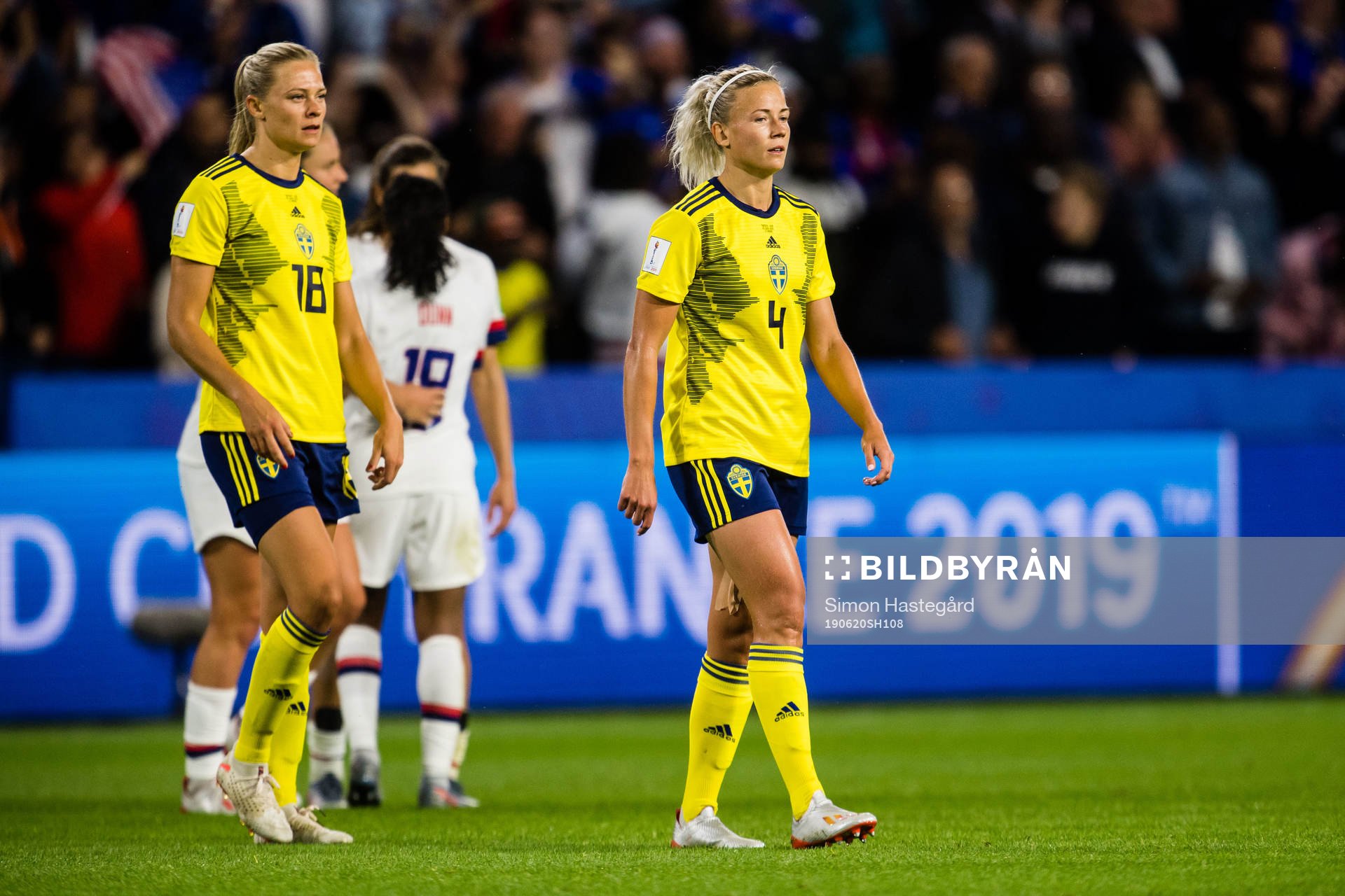 Fridolina Rolfö and Hanna Glas of Sweden looks dejected