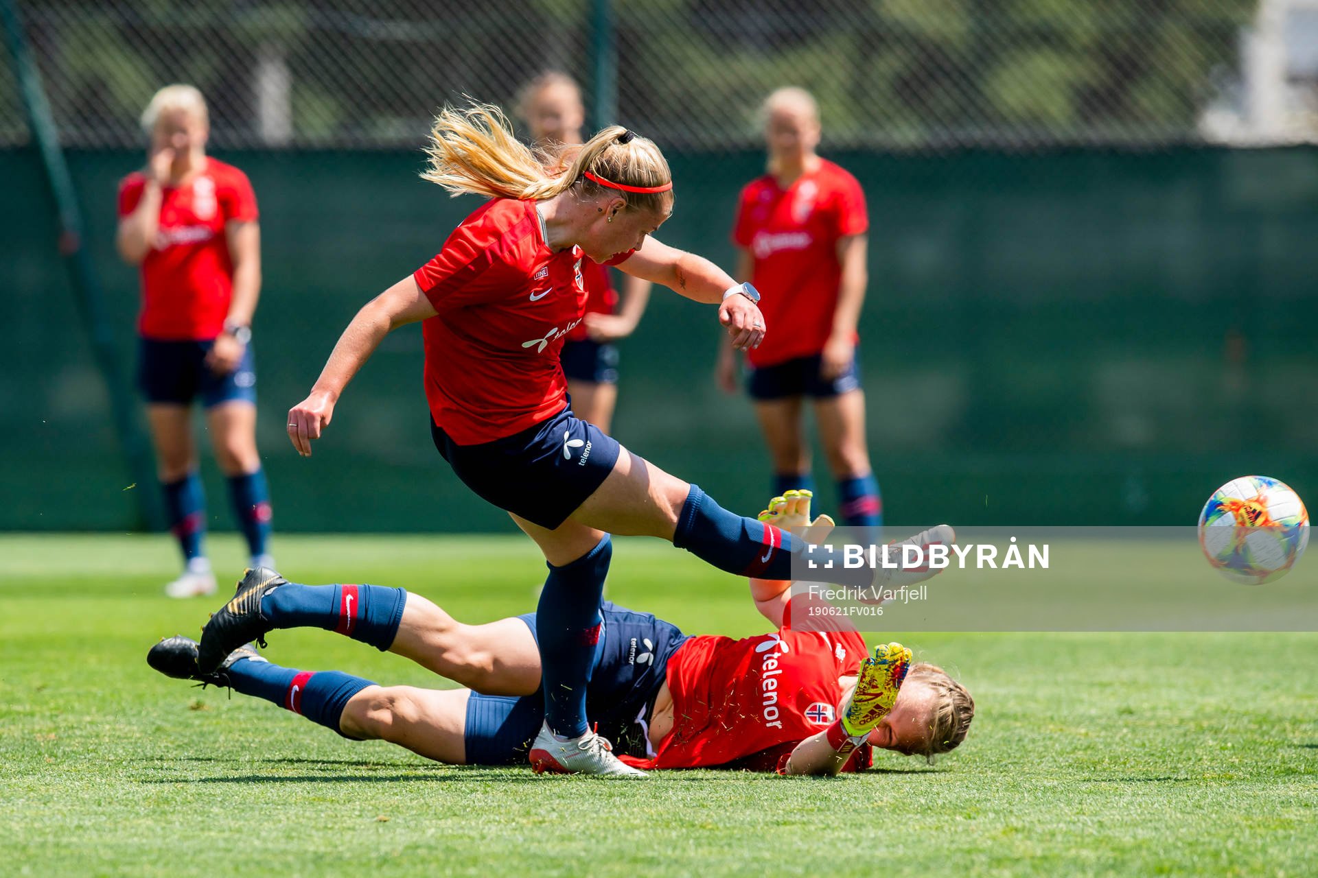Therese Sessy Åsland and goalkeeper Oda Maria Hove Bogstad