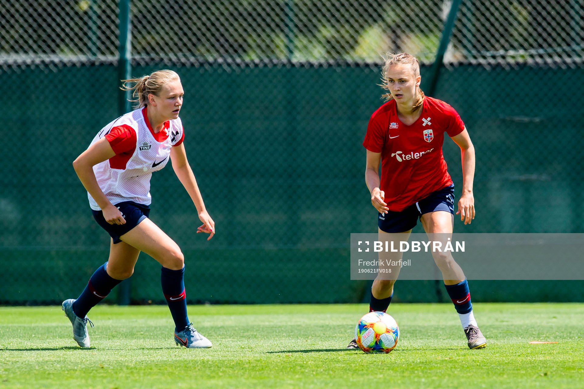 Frida Leonhardsen Maanum and Caroline Graham Hansen of
