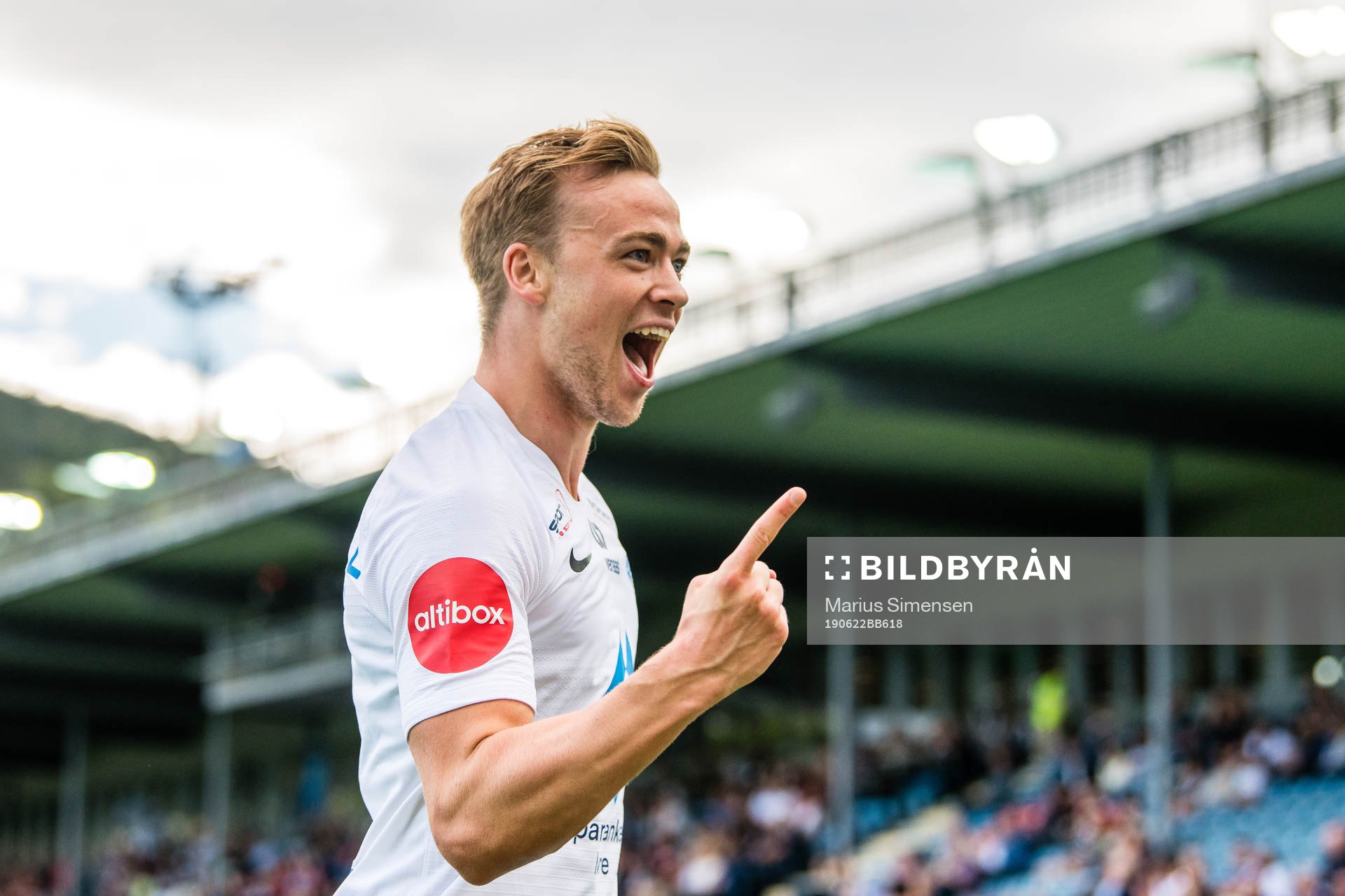 Martin Skjelbreid Ellingsen of Molde celebrates