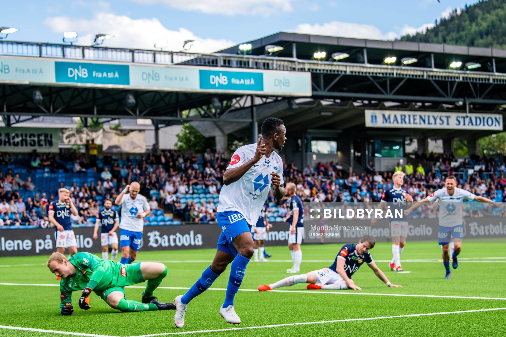Leke Samson James of Molde celebrates