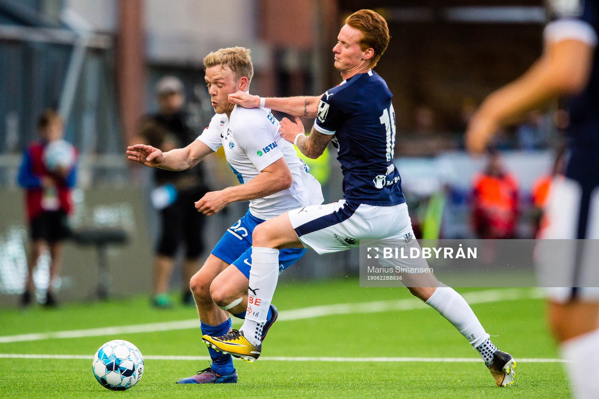 Erling Knudtzon of Molde and Martin Rønning Ovenstad of