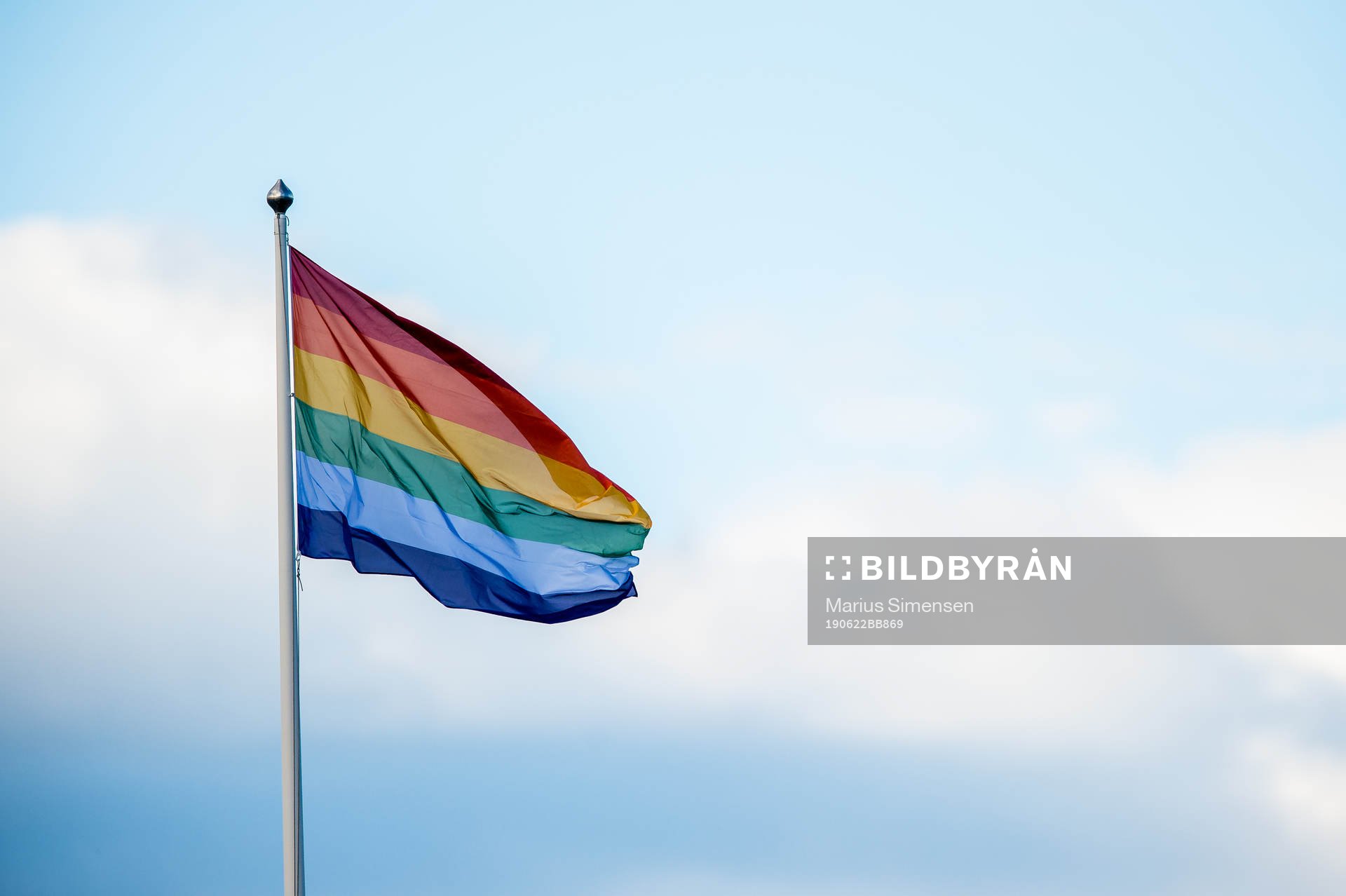 A rainbow flag at Marienlyst Stadion