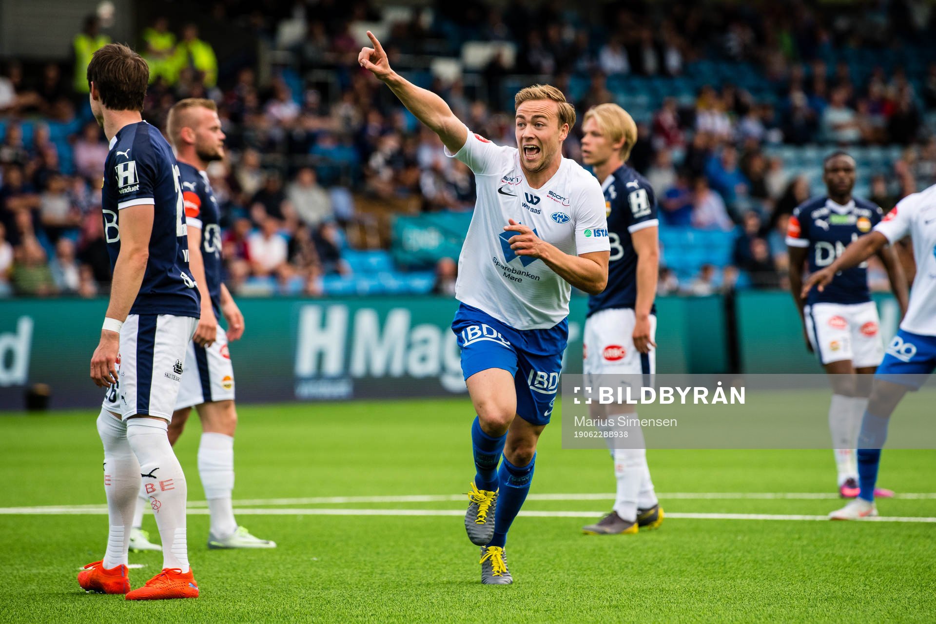 Martin Skjelbreid Ellingsen of Molde celebrates