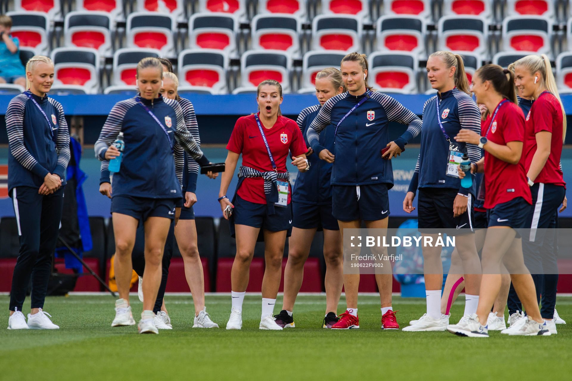 Cecilie Redisch Kvamme, Caroline Graham Hansen, Frida