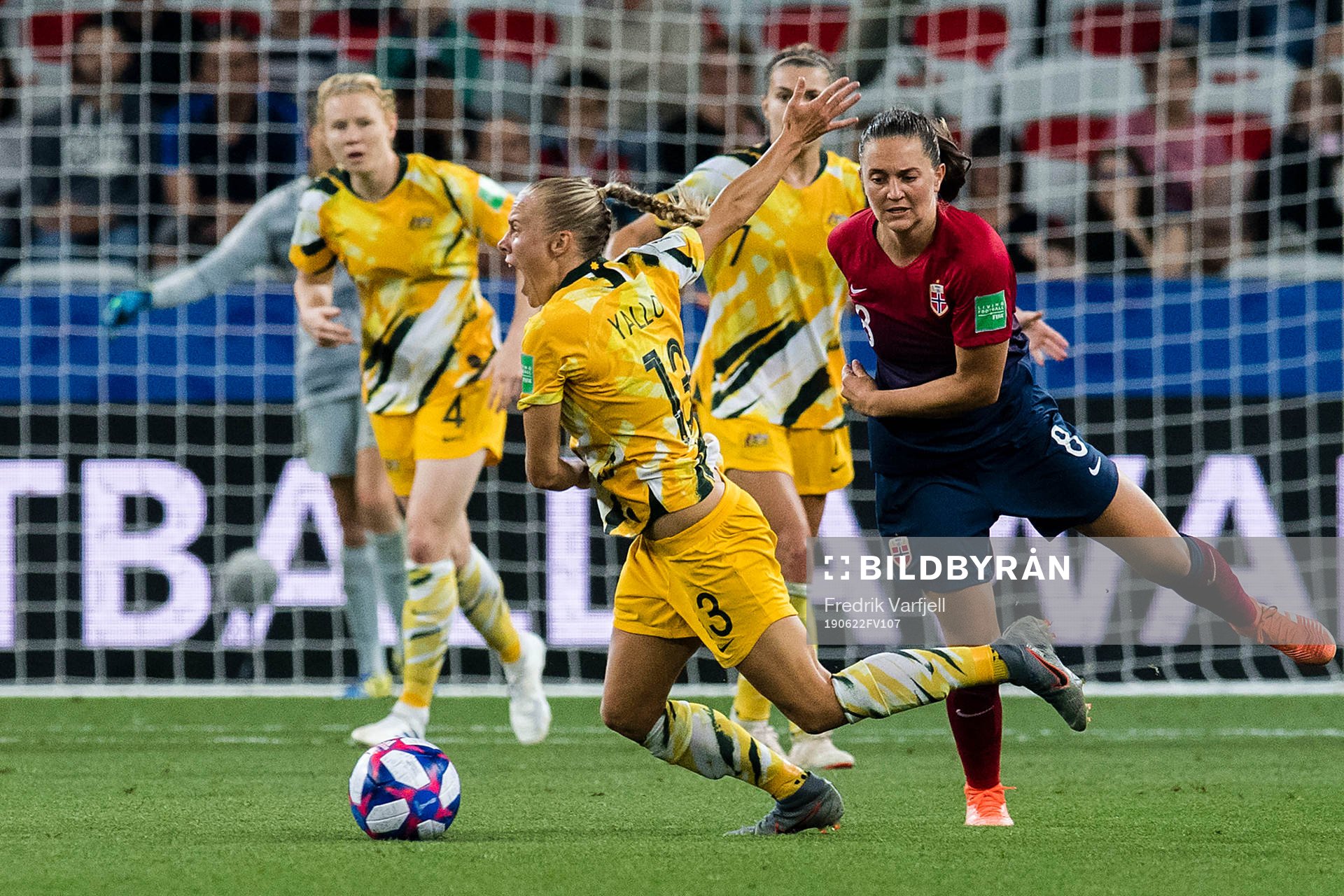Tameka Yallop of Australia and Vilde Bøe Risa of Norway
