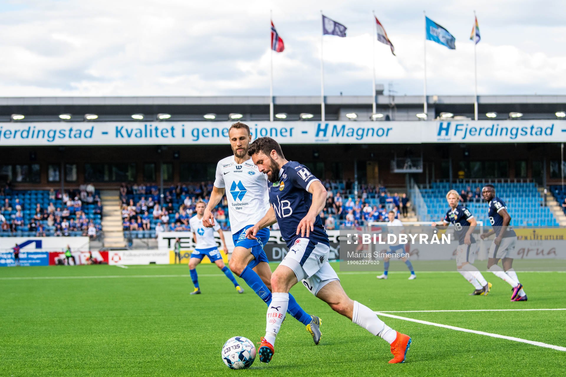 Magnus Wolff Eikrem of Molde and Mounir Hamoud of