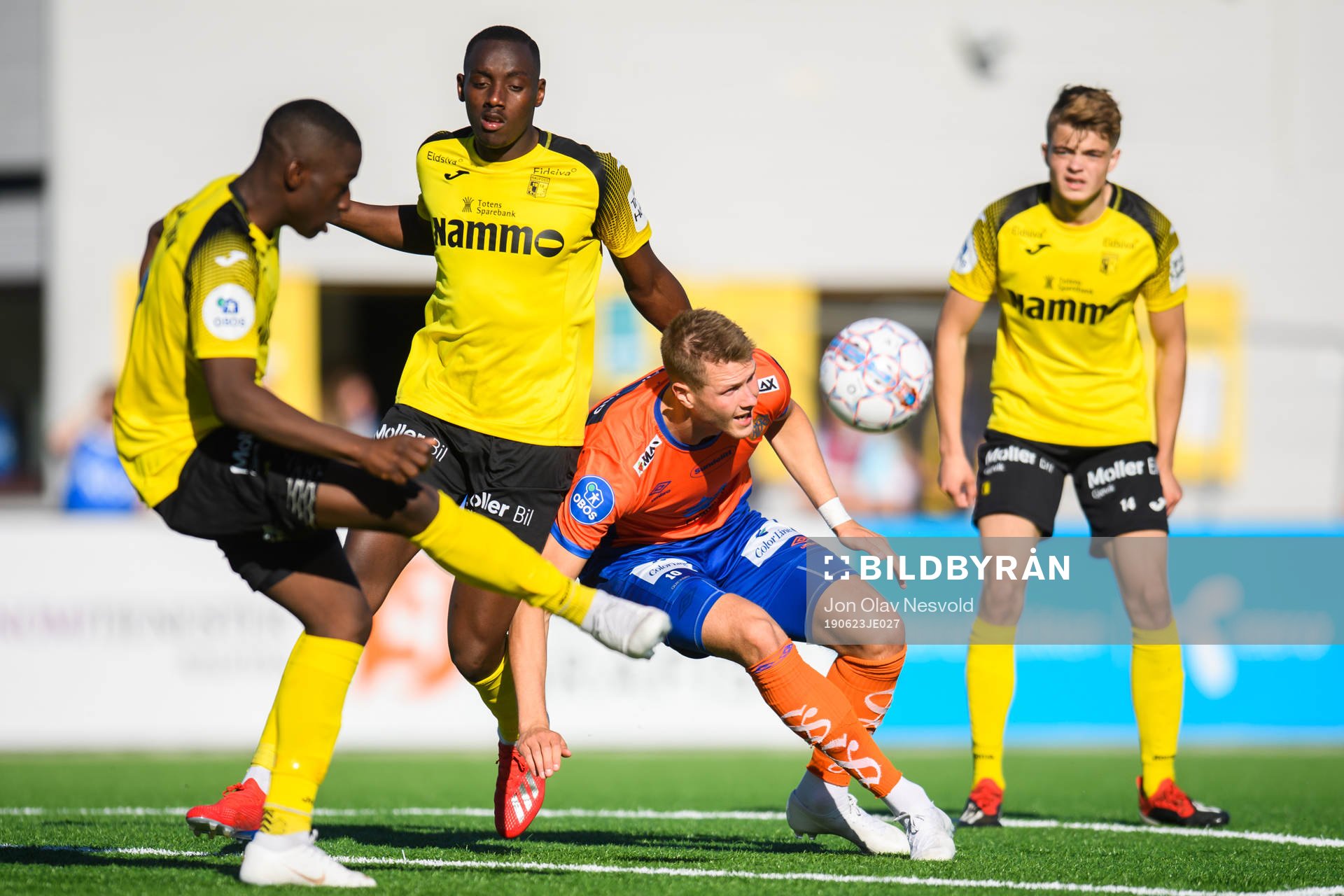 Salomon Owusu and Parfait Bizoza of Raufoss against