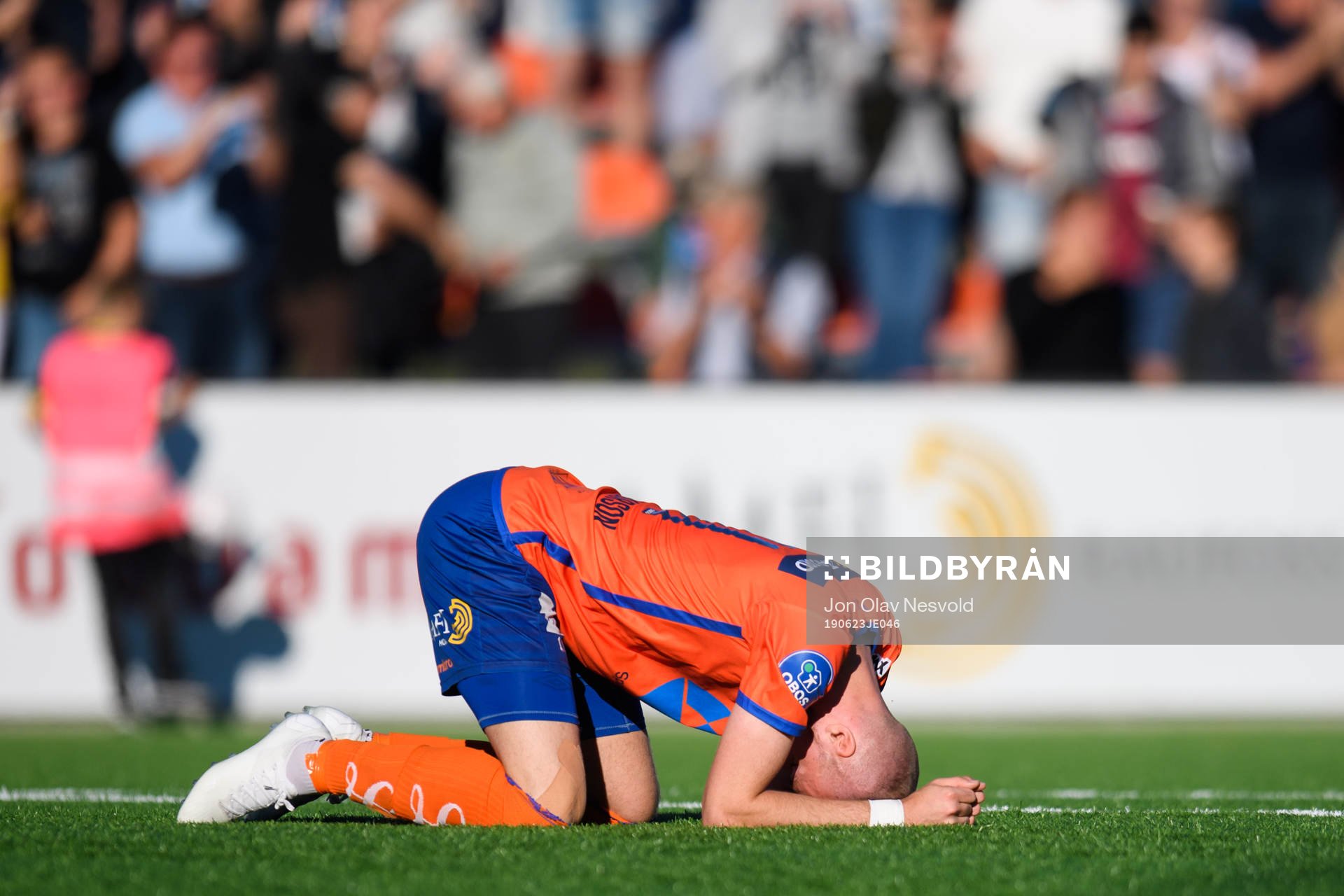 Aron Elís Thrándarson of Aalesund looks dejected