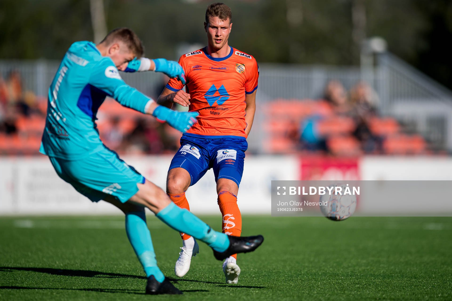 Goalkeeper Ole Kristian Gjefle Lauvli of Raufoss and Hólmbert Fridjónsson of Aalesund during the OBOS-ligaen match between Raufoss and Aalesund on June 23, 2019 in Raufoss.