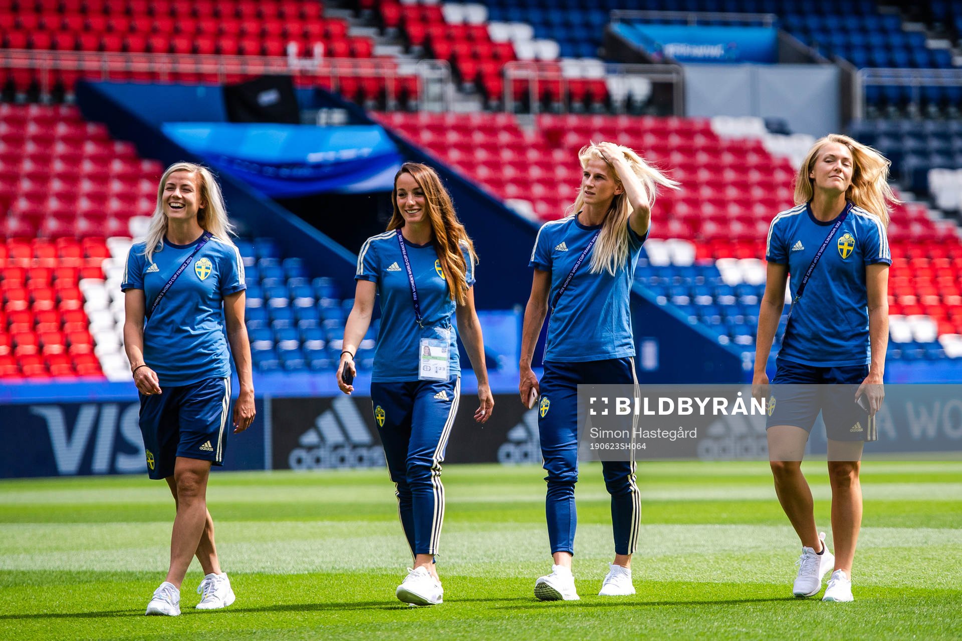 Hanna Glas Kosovare Asllani , Magdalena Eriksson and Sofia