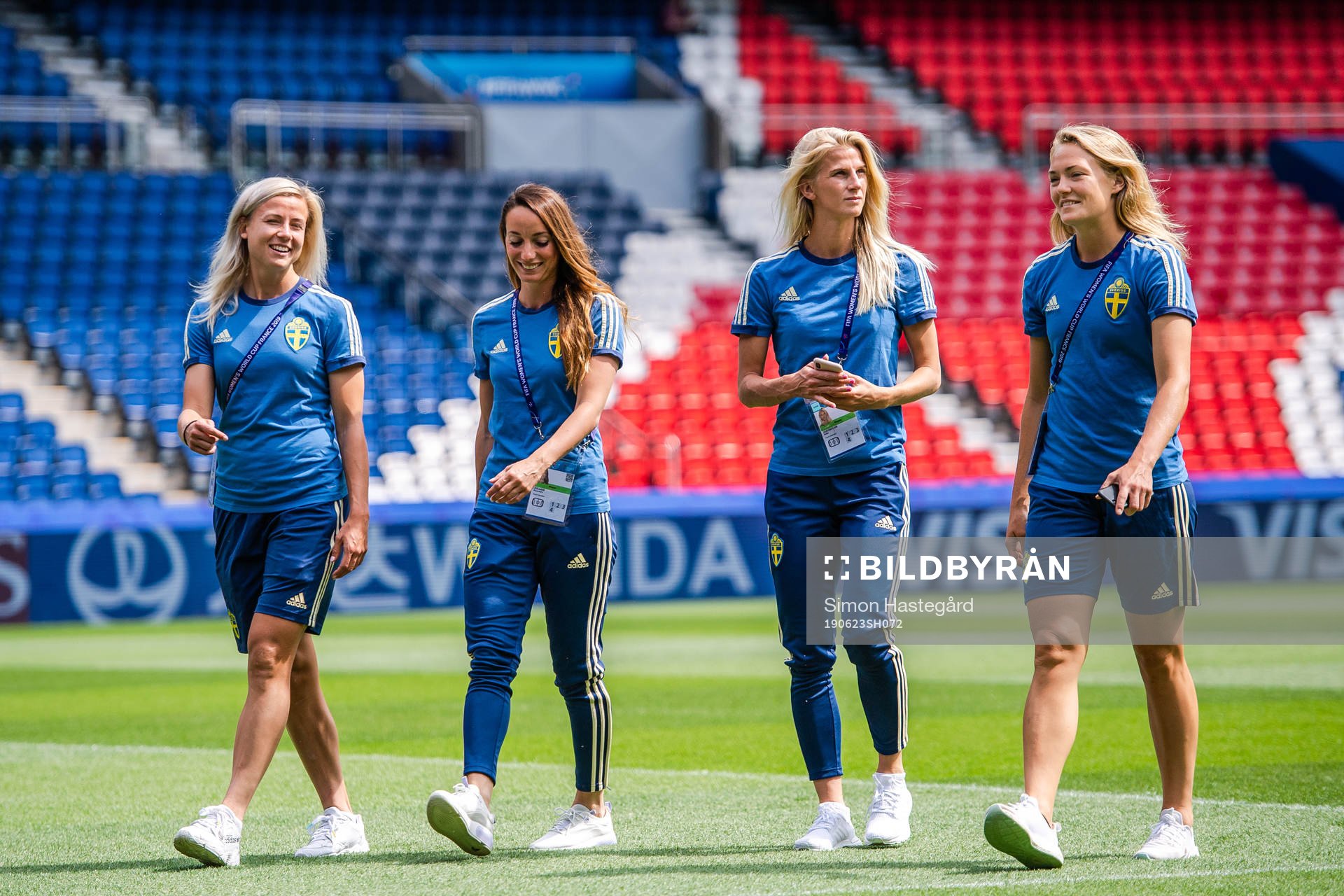 Hanna Glas Kosovare Asllani , Magdalena Eriksson and Sofia