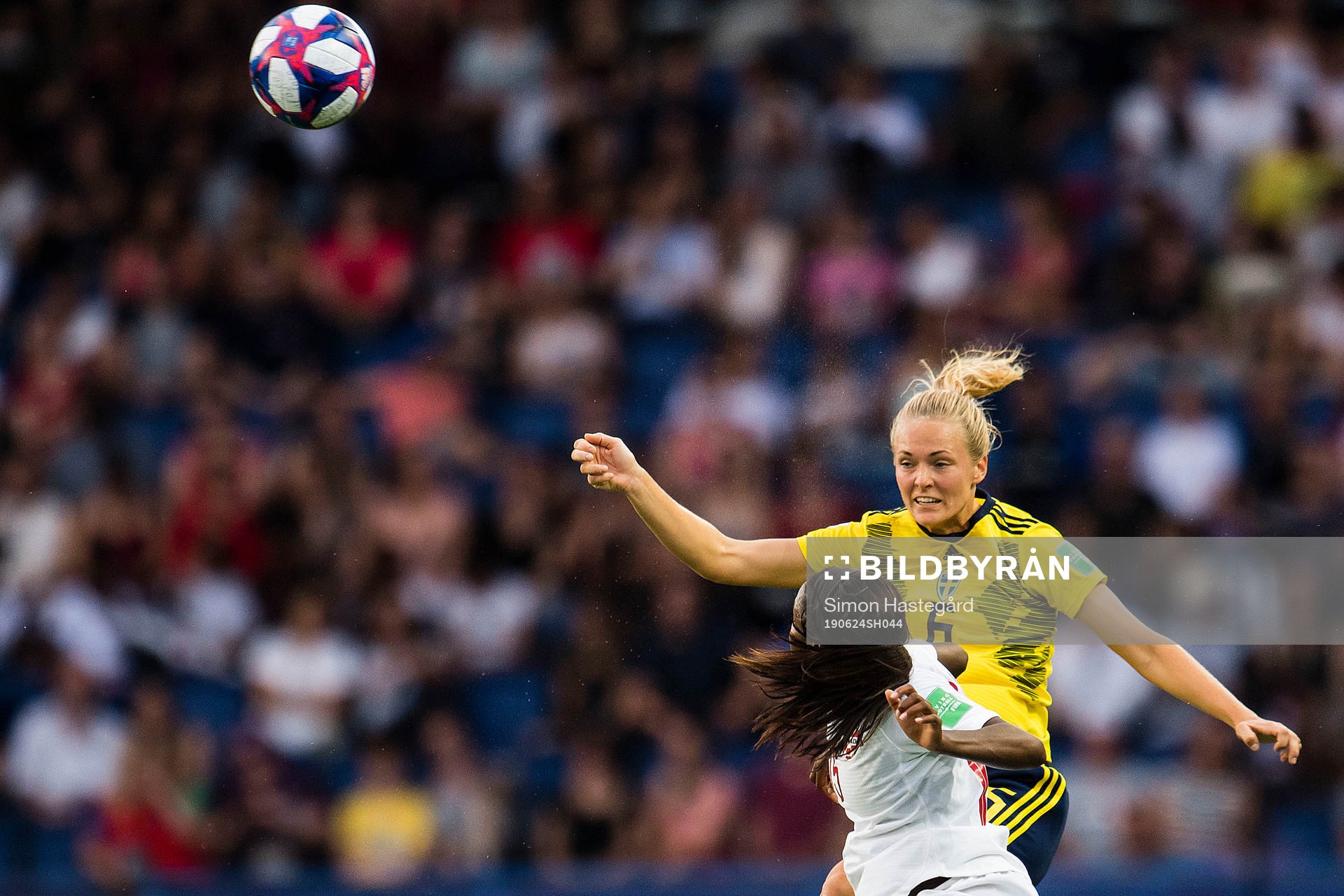 Rebecca Quinn of Canada and Magdalena Eriksson of Sweden