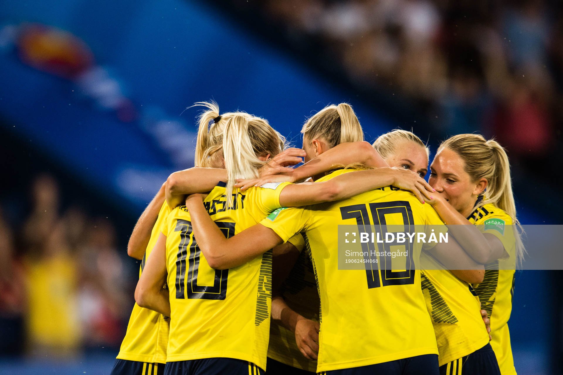 Stina Blackstenius of Sweden celebrates