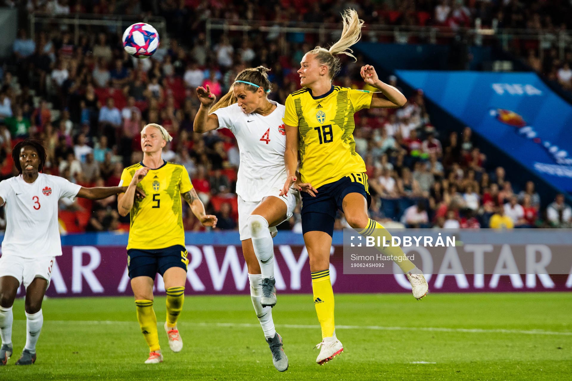 Shelina Zadorsky of Canada and Fridolina Rolfö of Sweden during the FIFA Women´s World Cup round of sixteen match between Sweden and Canada on June 24, 2019 in Paris.