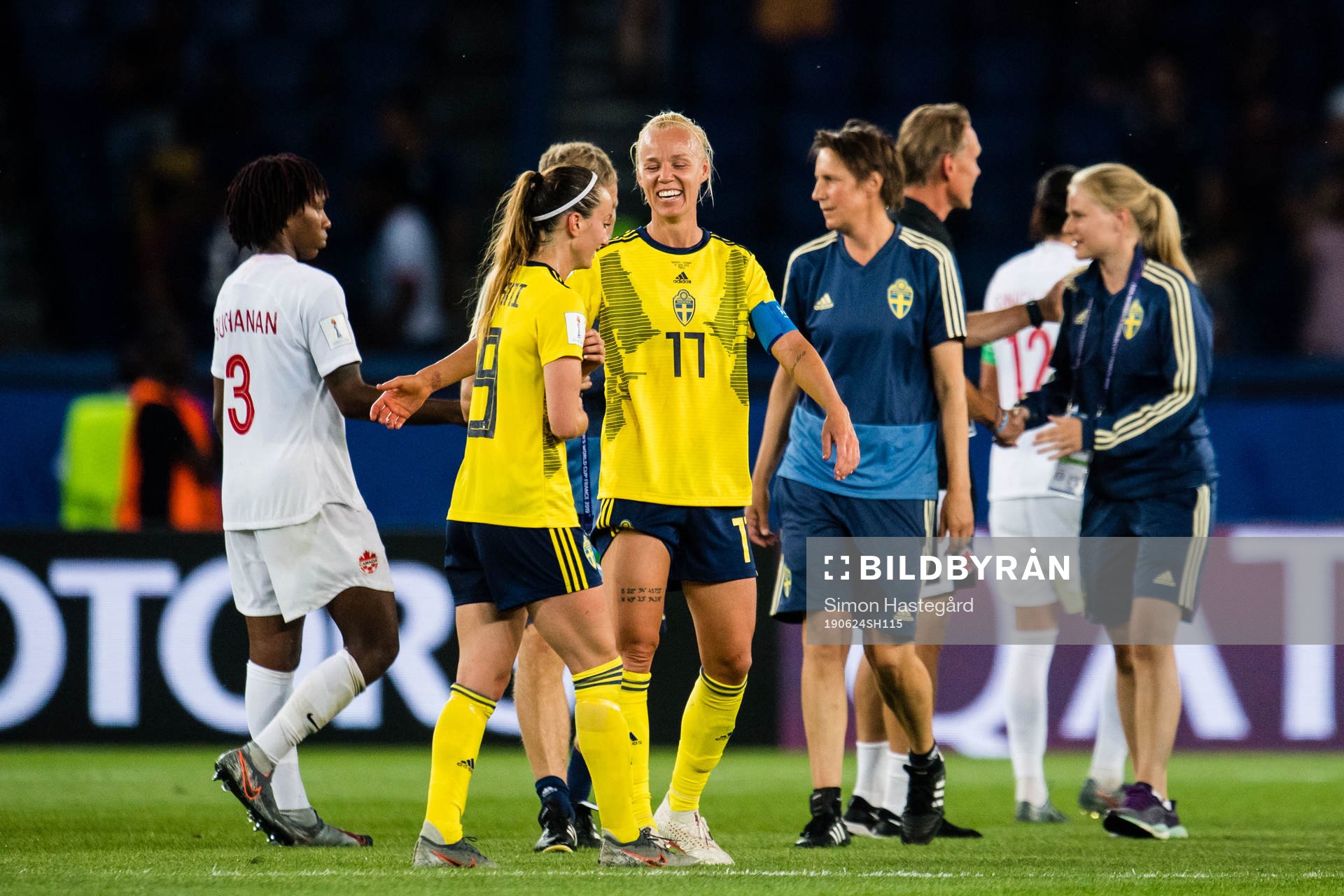 Kosovare Asllani and Caroline Seger of Sweden celebrates