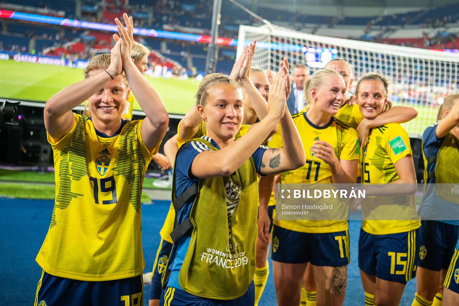 Anna Anvegård , Julia Zigiotti Olme , Stina Blackstenius and Nathalie Björn of Sweden celebrate after the FIFA Women´s World Cup round of sixteen match between Sweden and Canada on June 24, 2019 in Paris.