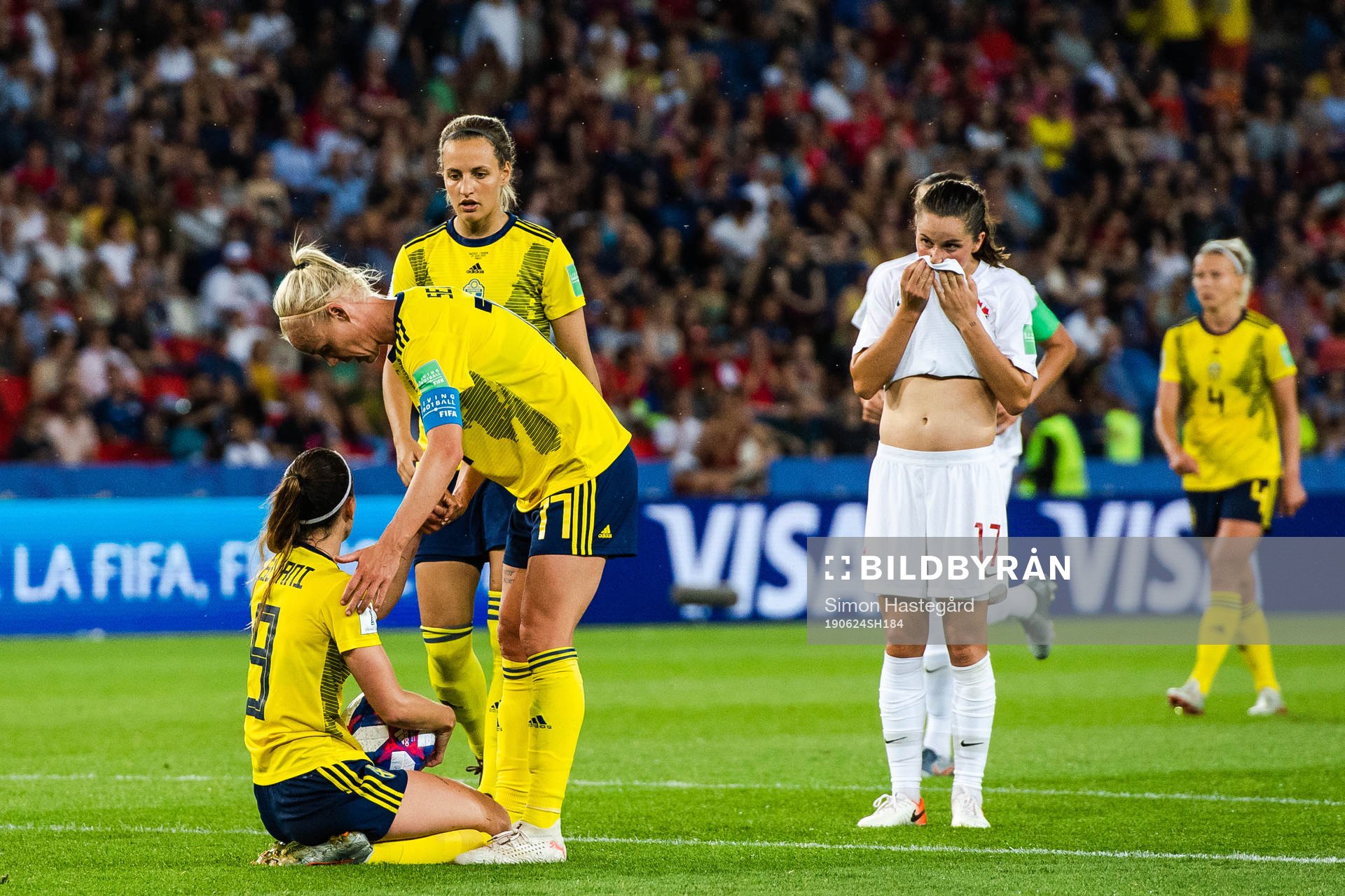 Kosovare Asllani , Caroline Seger, Elin Rubensson of Sweden