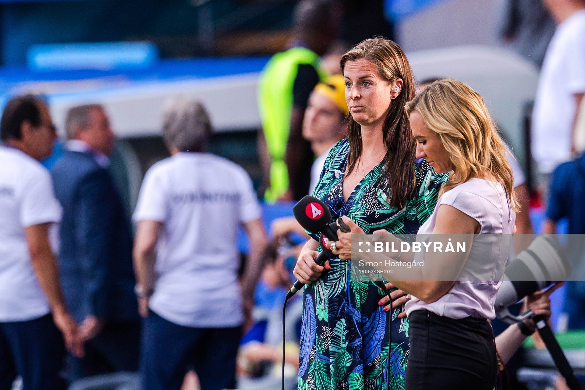 Lotta Schelin and Frida Nordstrand of Swedish television
