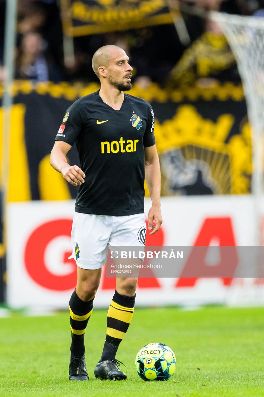 s Panajotis Dimitriadis