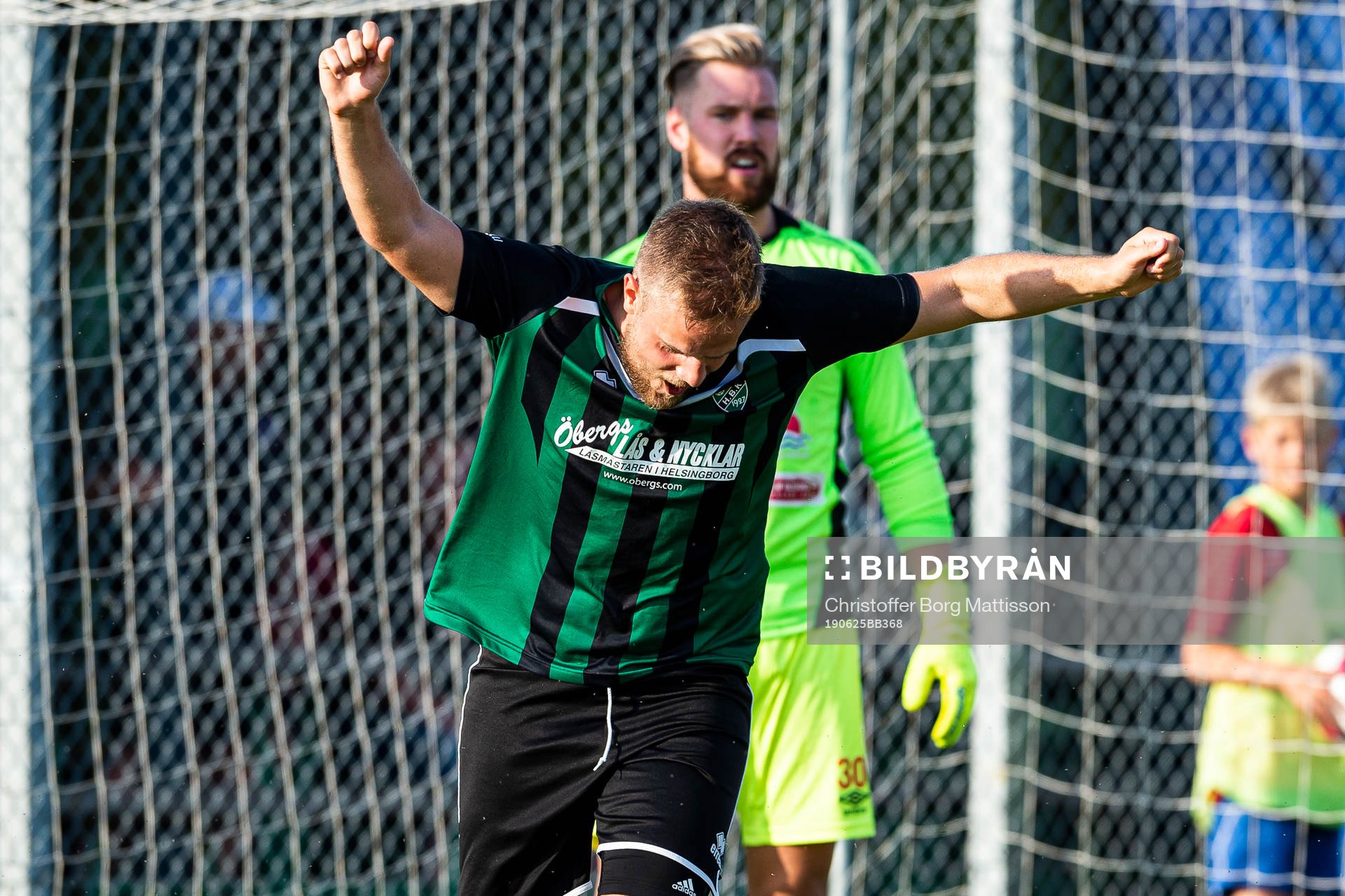 Högaborgs Emil Nilsson jublar