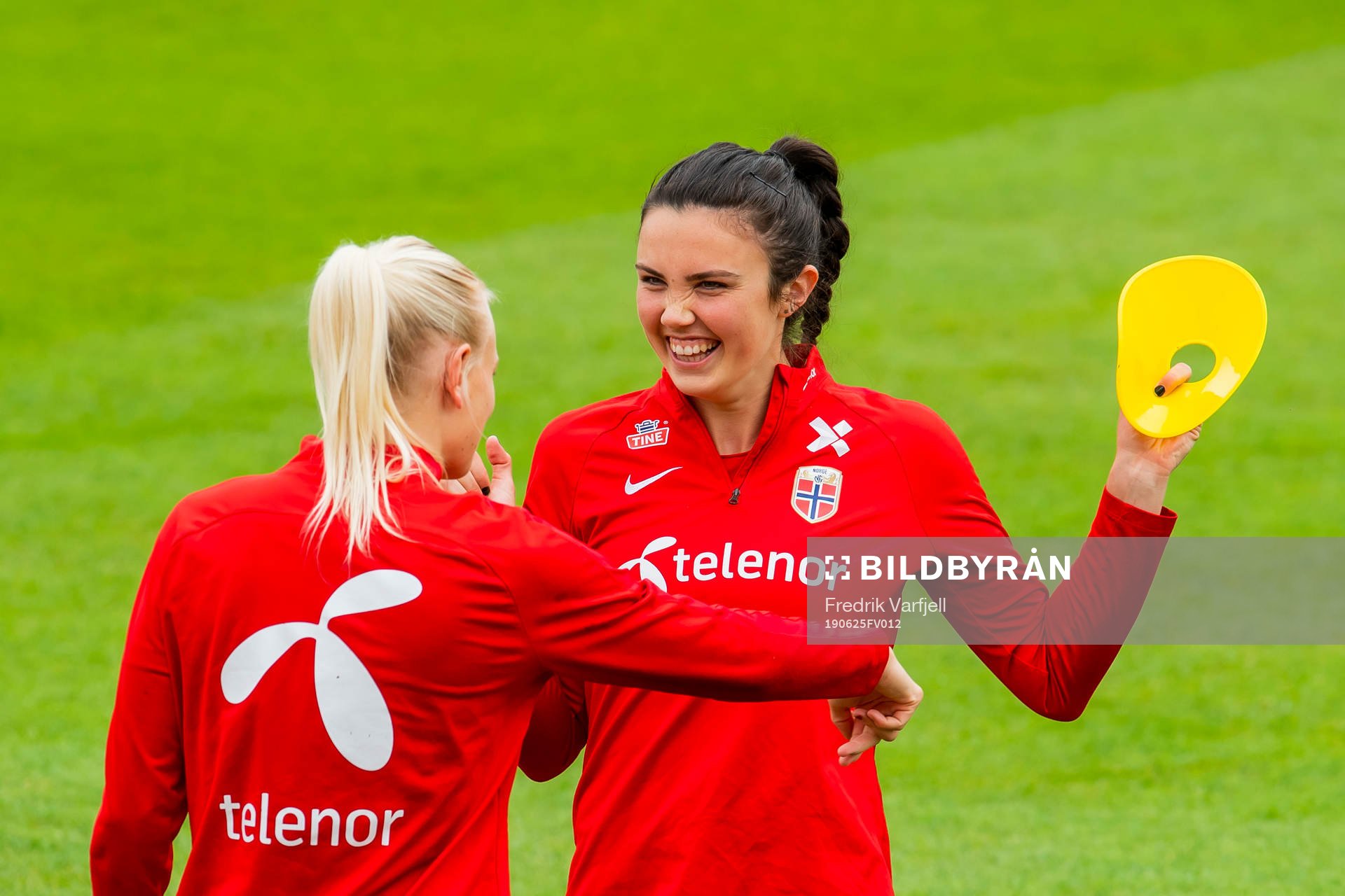 Karina Sævik and Ingrid Syrstad Engen of Norway