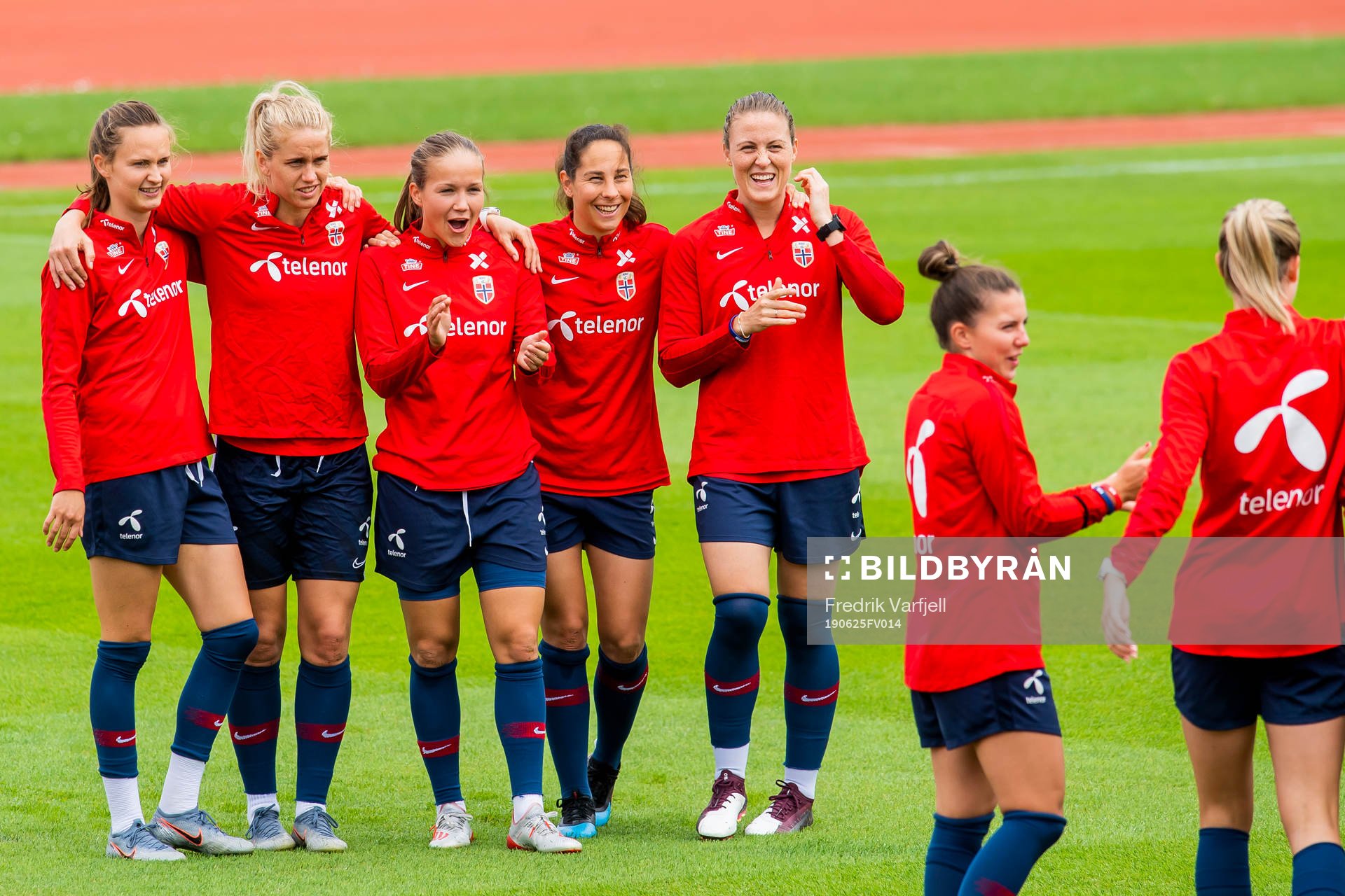 Caroline Graham Hansen, Elise Hove Thorsnes, Guro Reiten,
