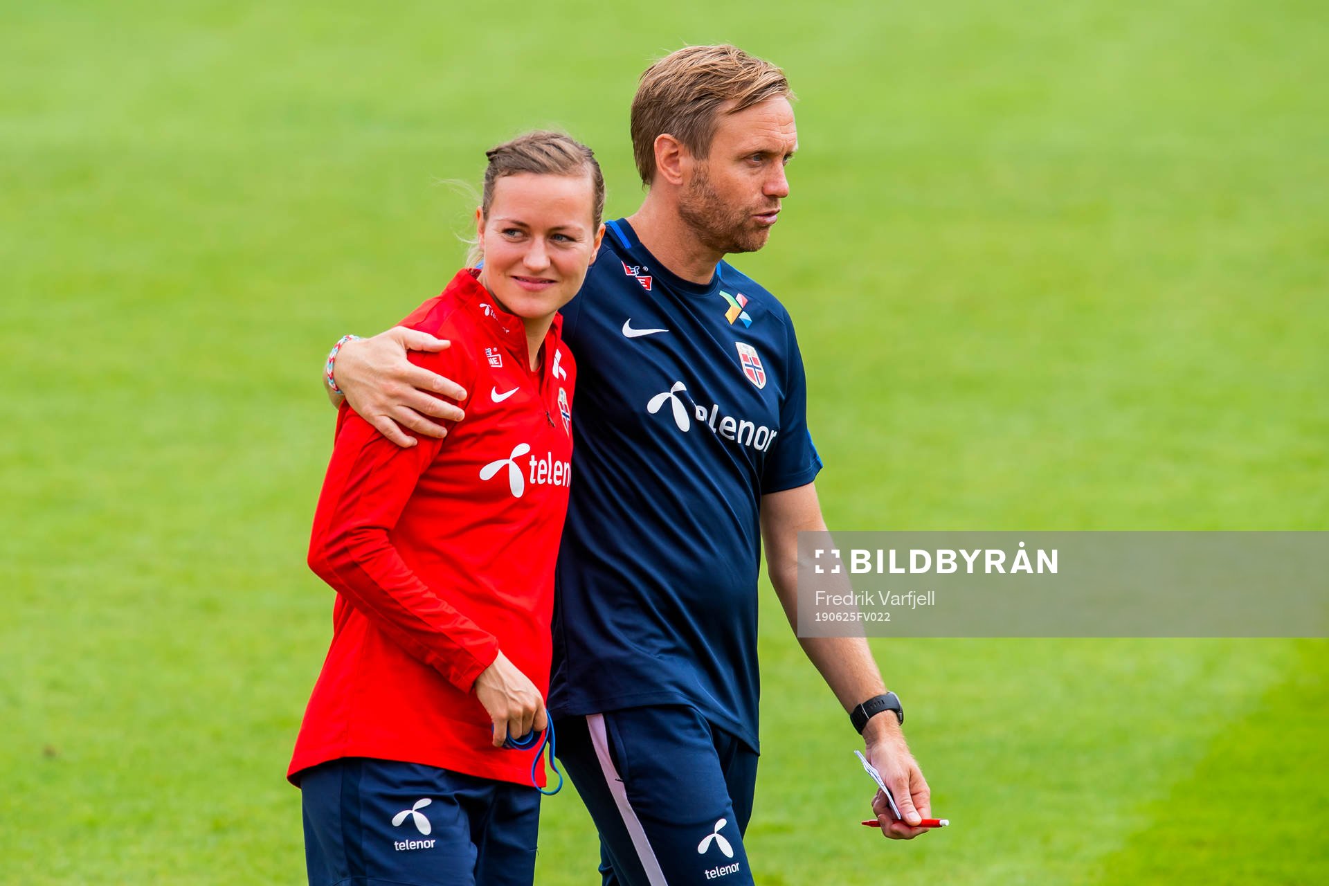 Kristine Minde of Norway and Martin Sjögren, head coach of