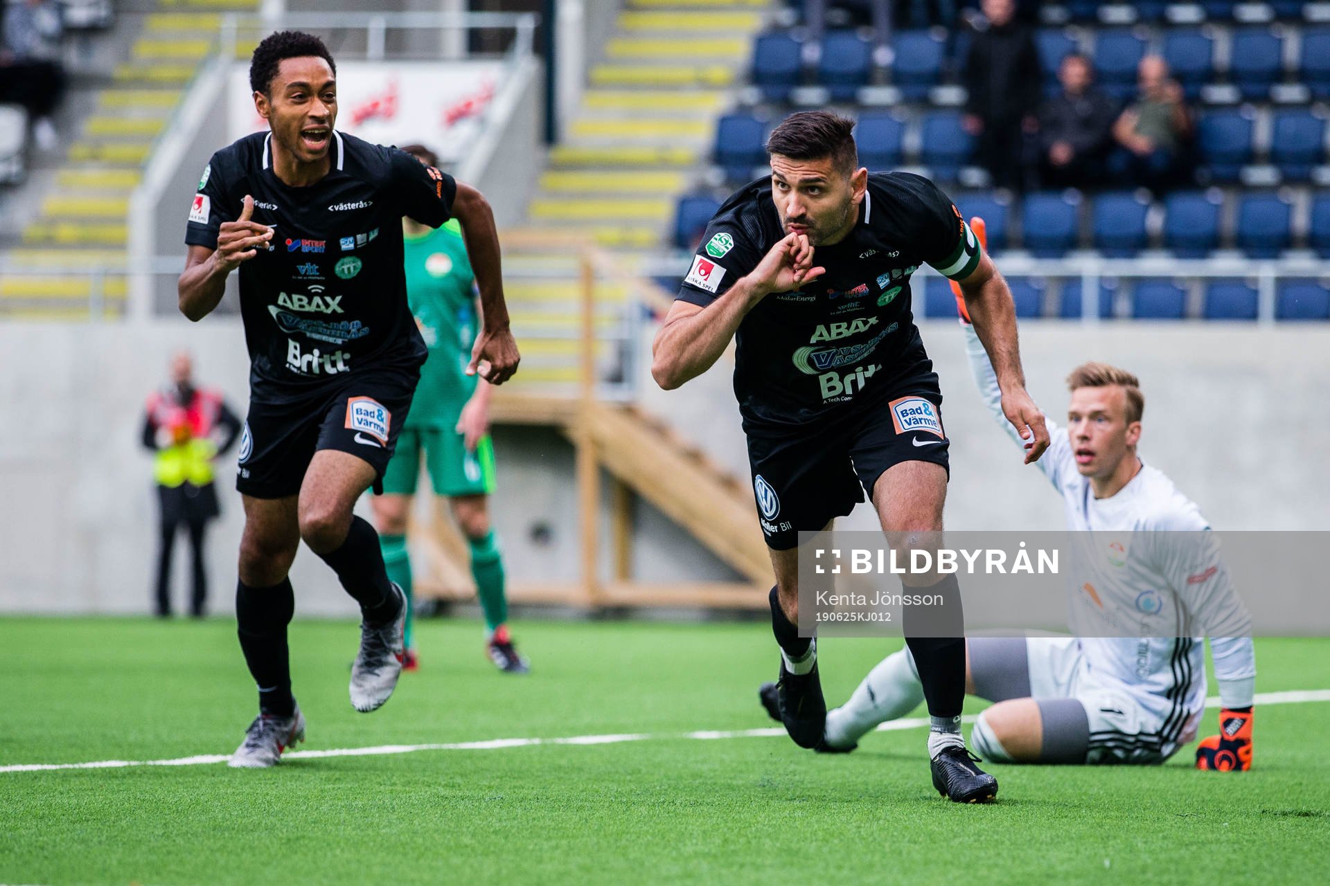 Västerås Ilir Berisha  jublar efter 0-1 under fotbollsmatchen i Superettan mellan Dalkurd och Västerås den 25 juni 2019 i Gävle. 