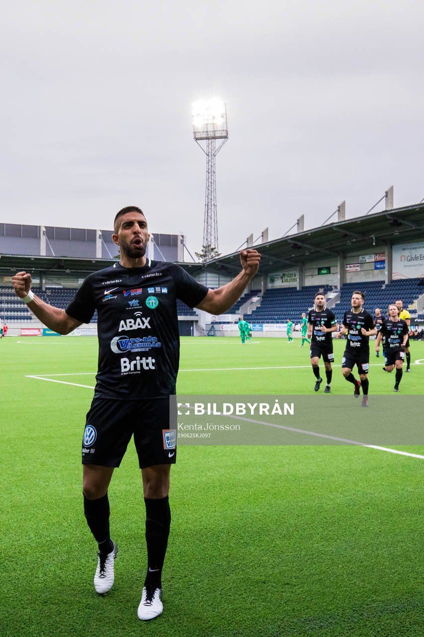 Västerås Sean Sabetkar jublar