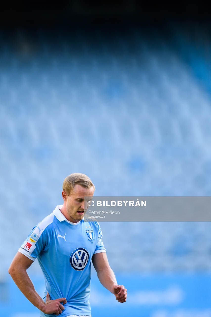 Malmö FFs Franz Brorsson deppar