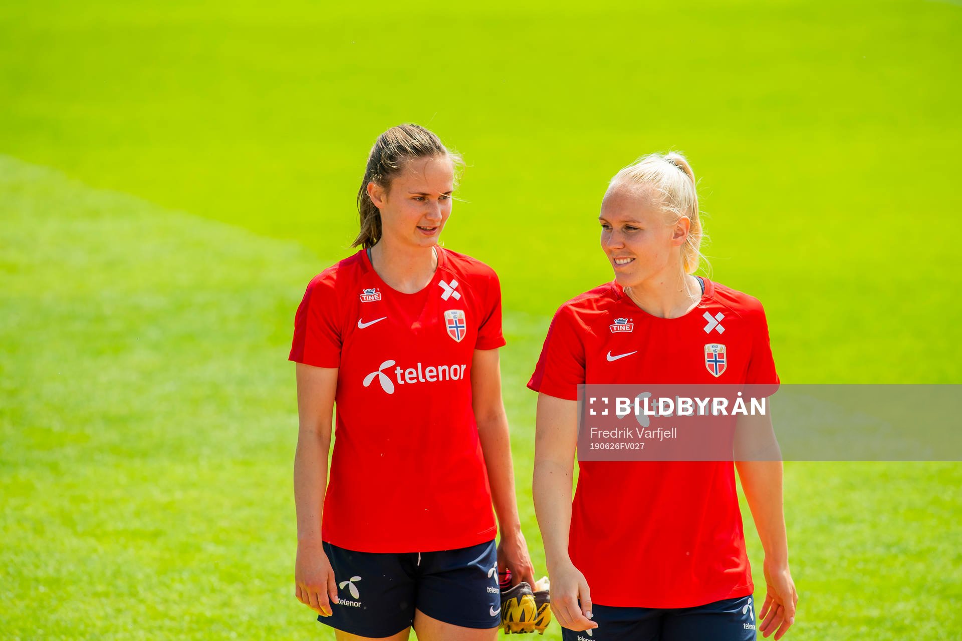 Caroline Graham Hansen and Maria Thorisdottir of Norway