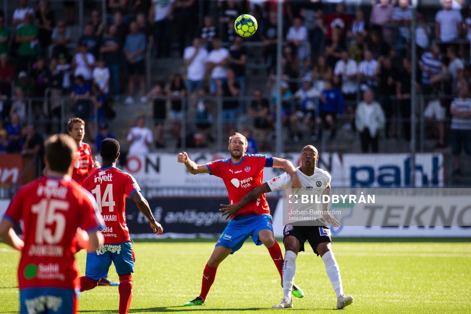 Helsingborgs Andreas Granqvist och Örebros Carlos