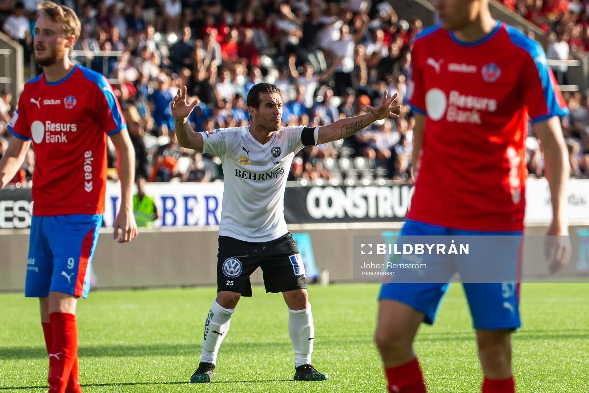 Örebros Nordin Gerzic reagerar