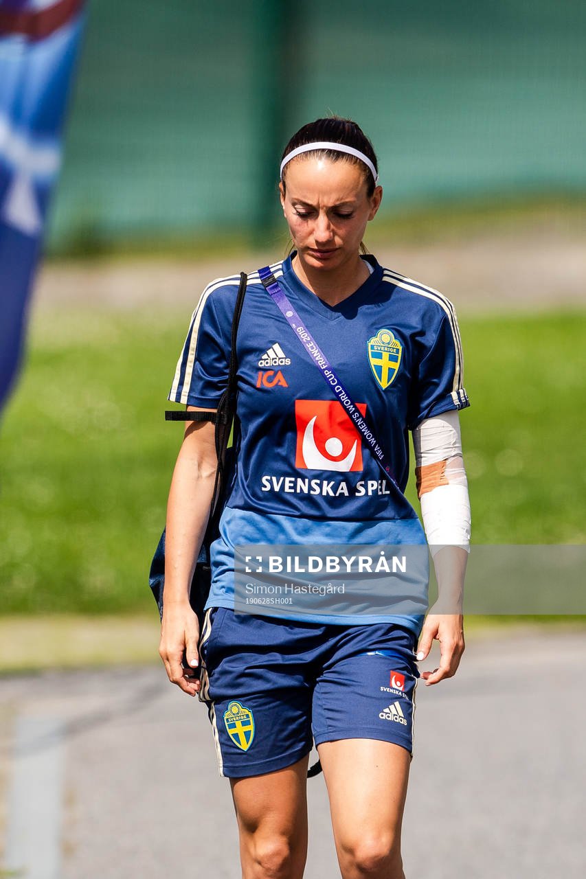 Kosovare Asllani of Sweden