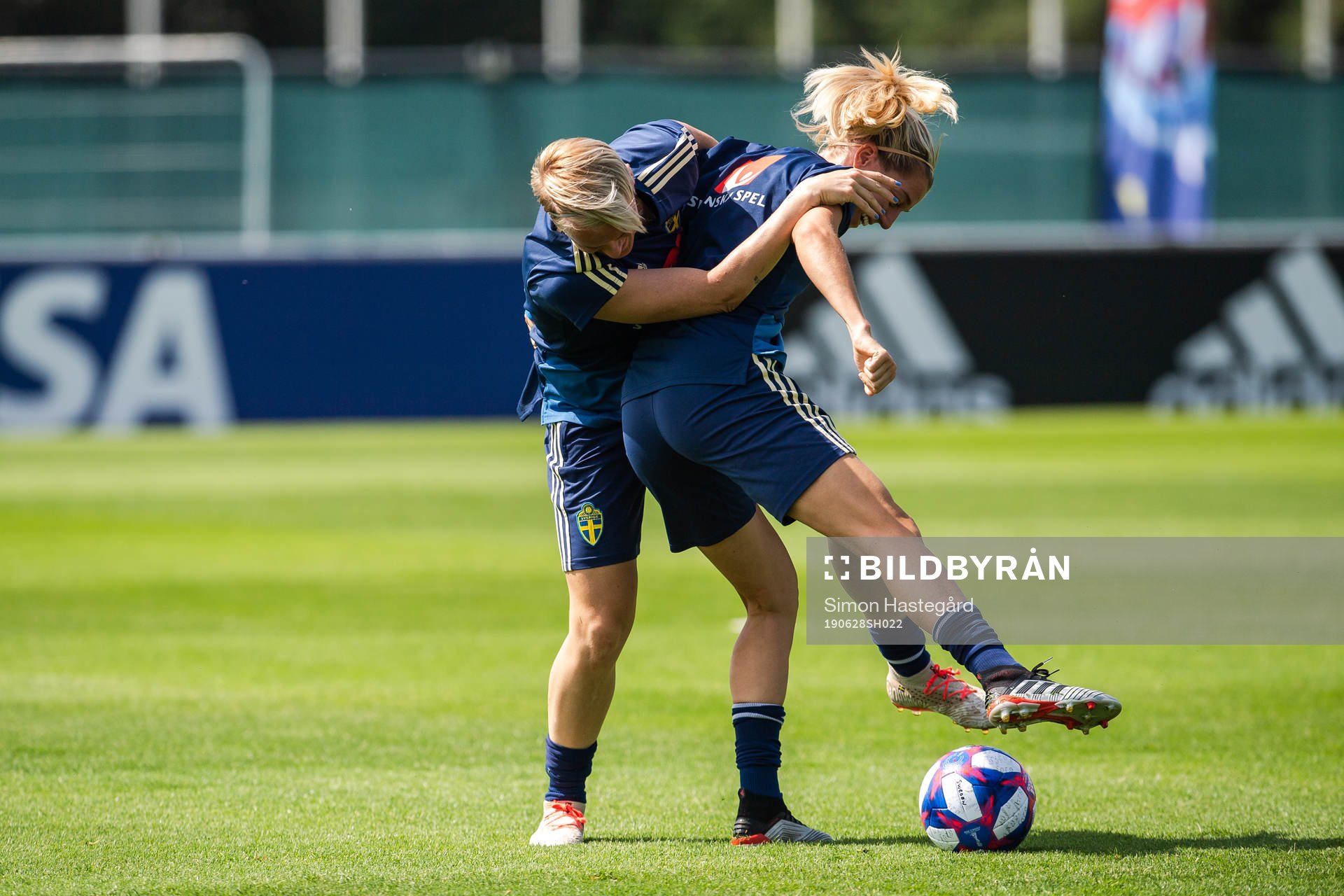 Nilla Fischer and Linda Sembrant of Sweden