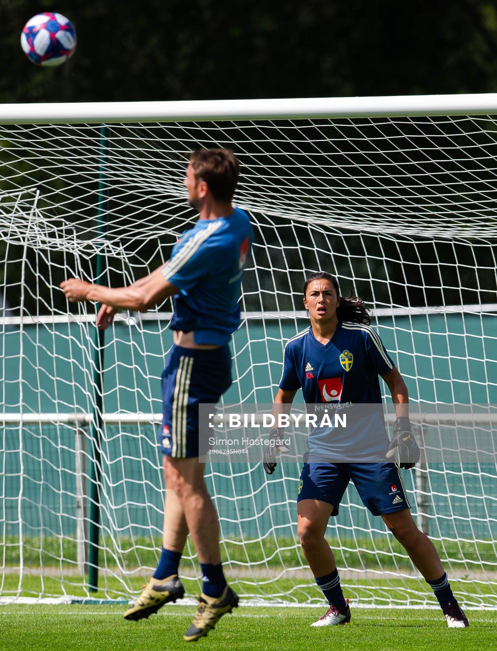 Goalkeeper Zecira Musovic of Sweden