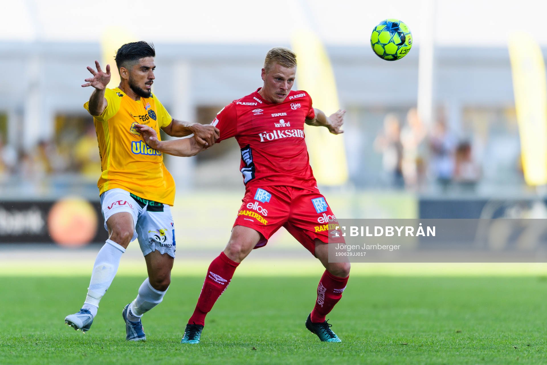 Elfsborgs Per Frick och Falkenbergs Mahmut Özen