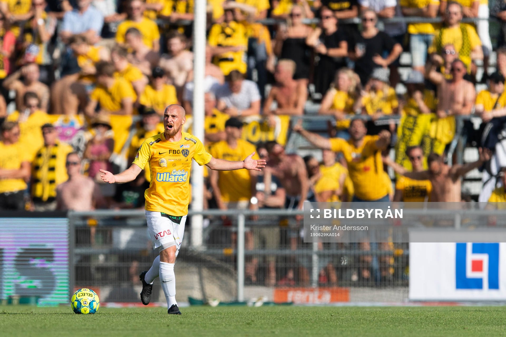 Falkenbergs Christoffer Carlsson reagerar