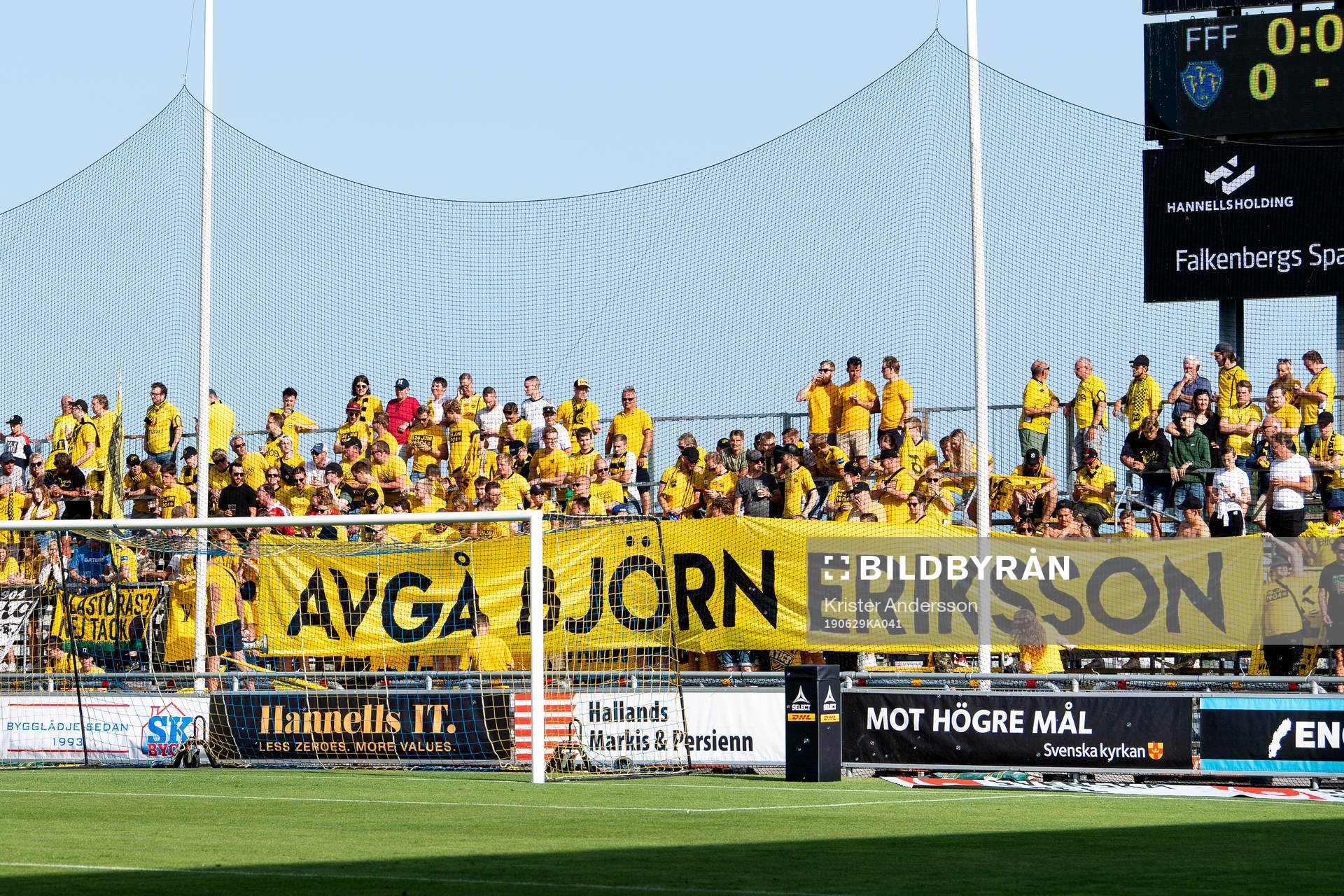 Elfsborgs supportrar med banderoll