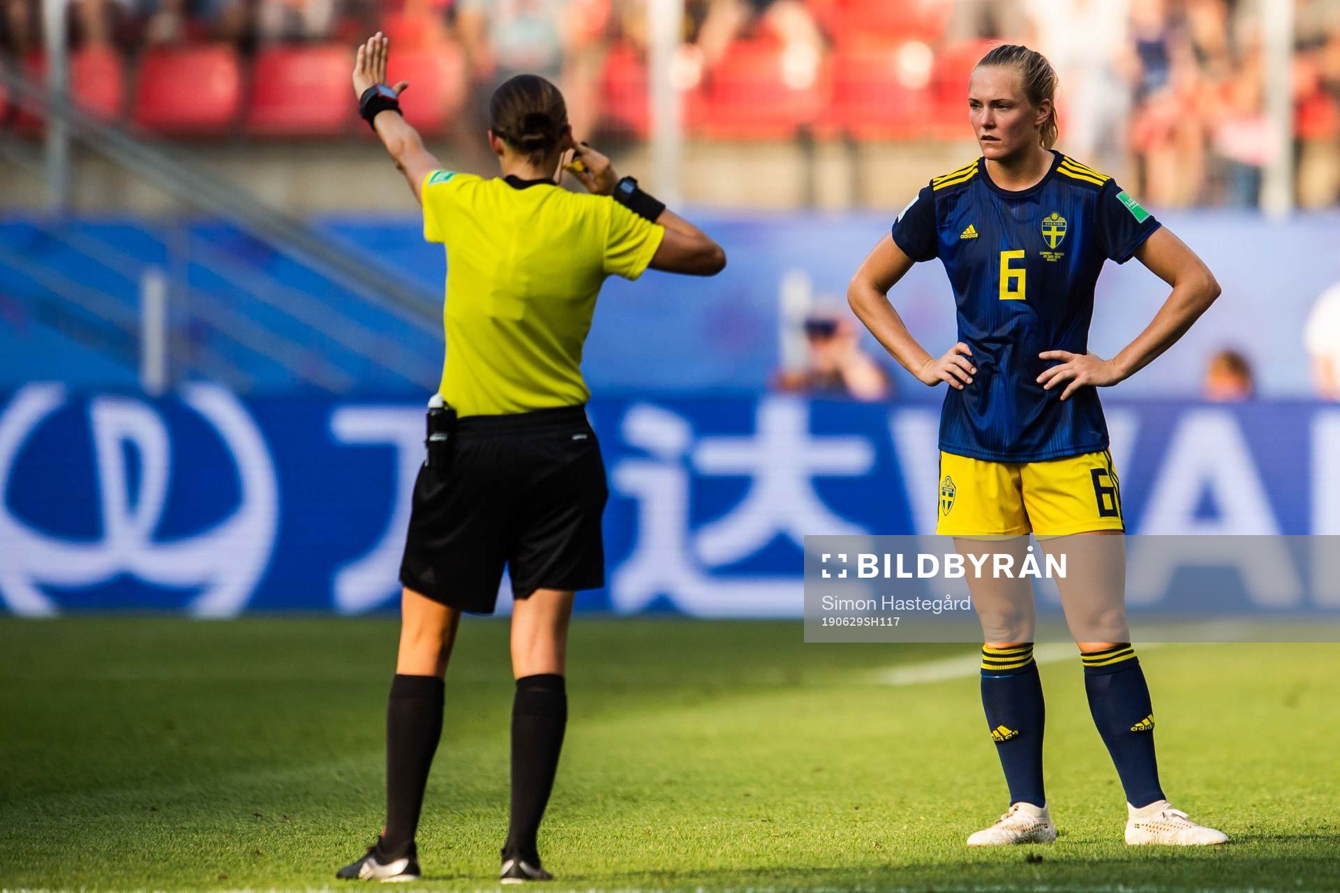 Magdalena Eriksson of Sweden looks at referee Stéphanie